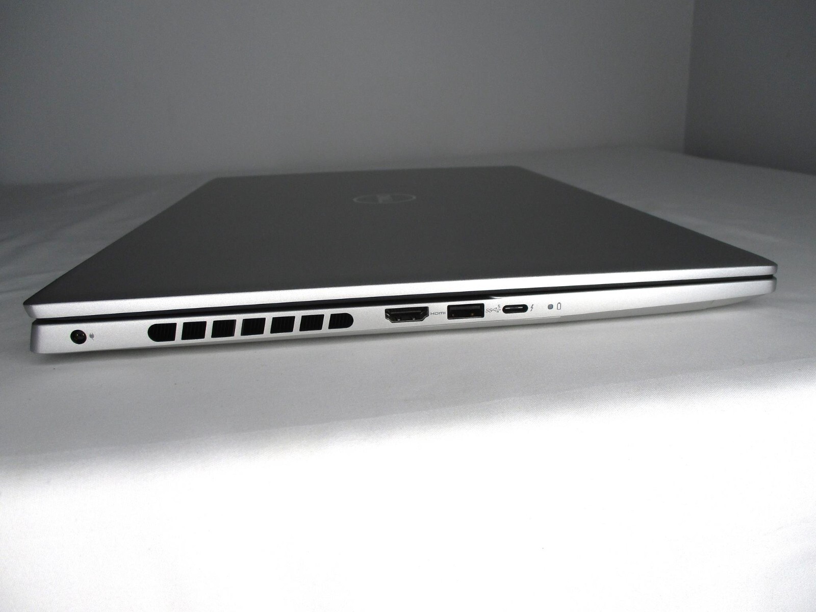 Dell Inspiron 16 Plus 7630 Laptop QHD i7-13700H 14Core 16GB LPDDR5 1TB NVMe SSD