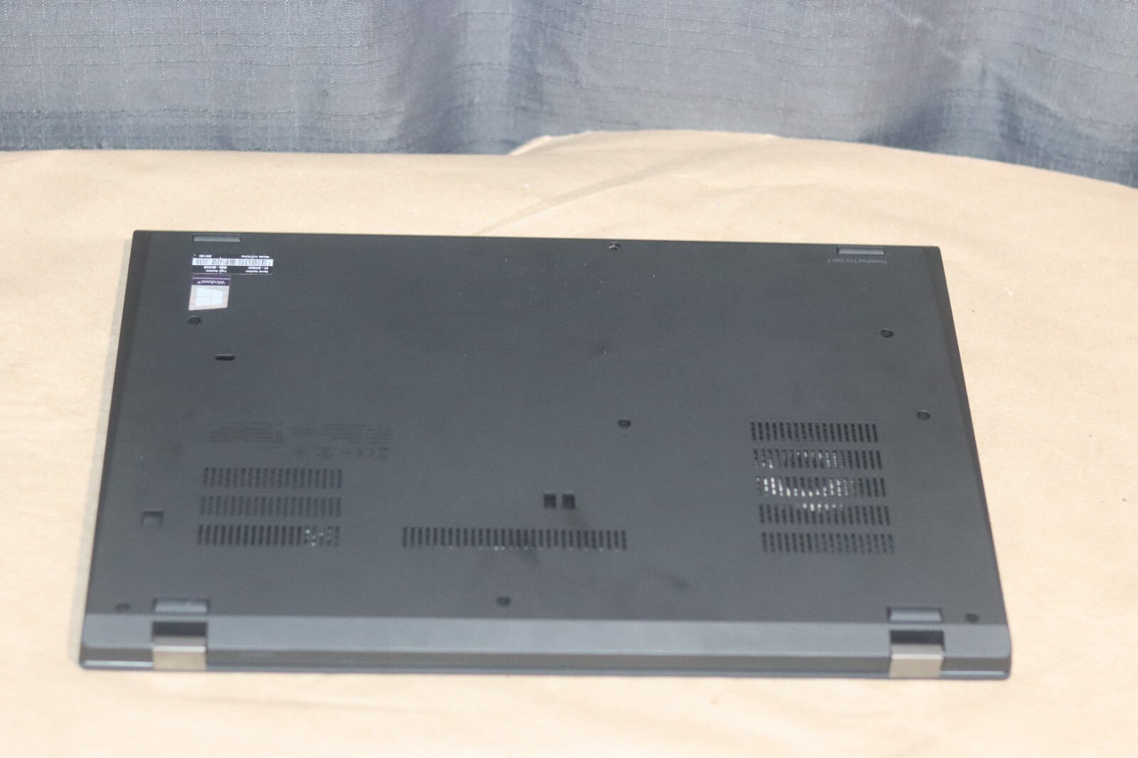 Lenovo ThinkPad T15 Gen 1 1.6 GHz i5-10210U 16GB Ram 256GB SSD – Very Good