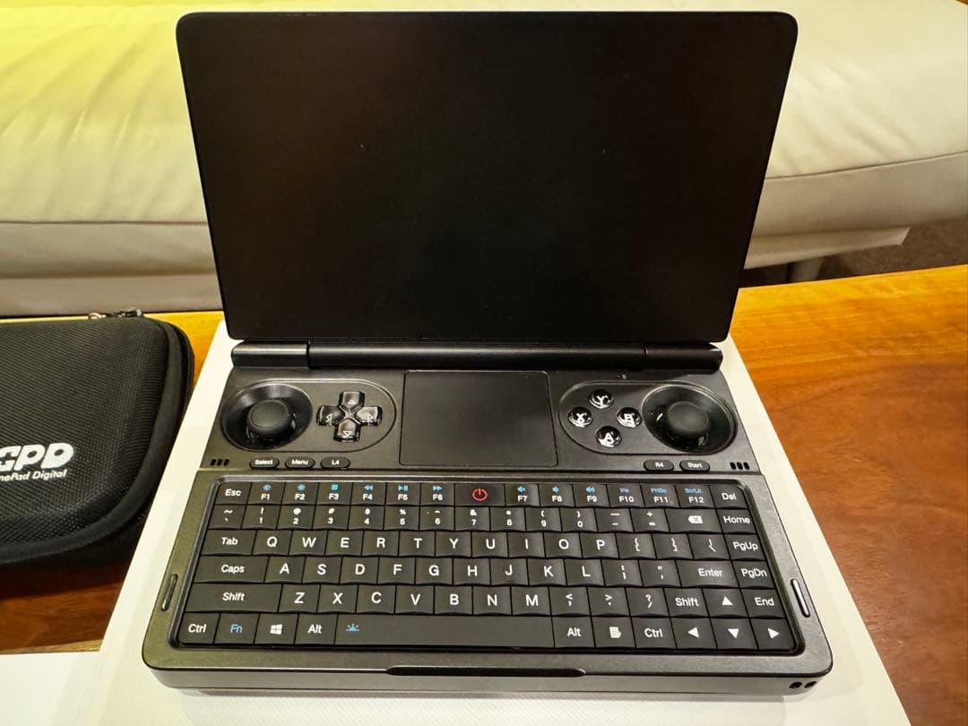 GPD WIN Mini Ryzen7-8840U 32GB SSD2TB