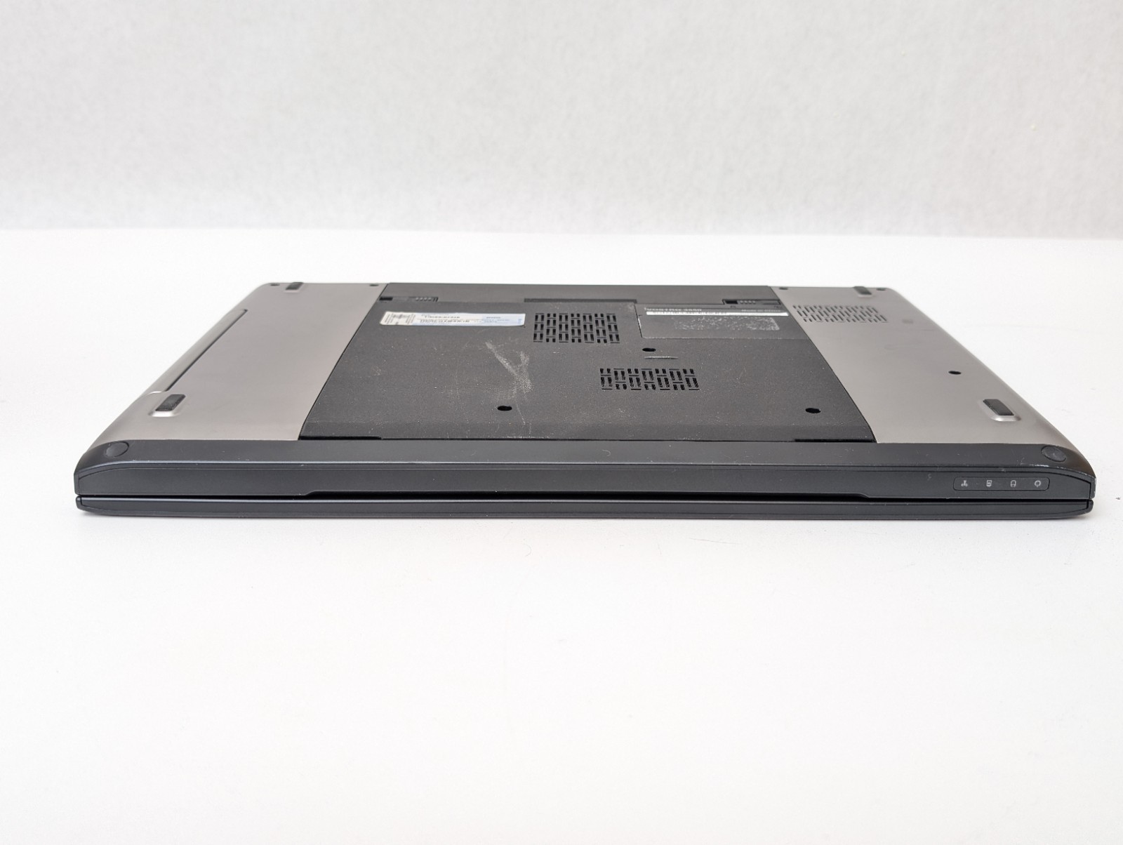 Dell Vostro 3550 Laptop Intel Core i7-2640M @3.50 GHz 8GB 500GB HDD MX Linux