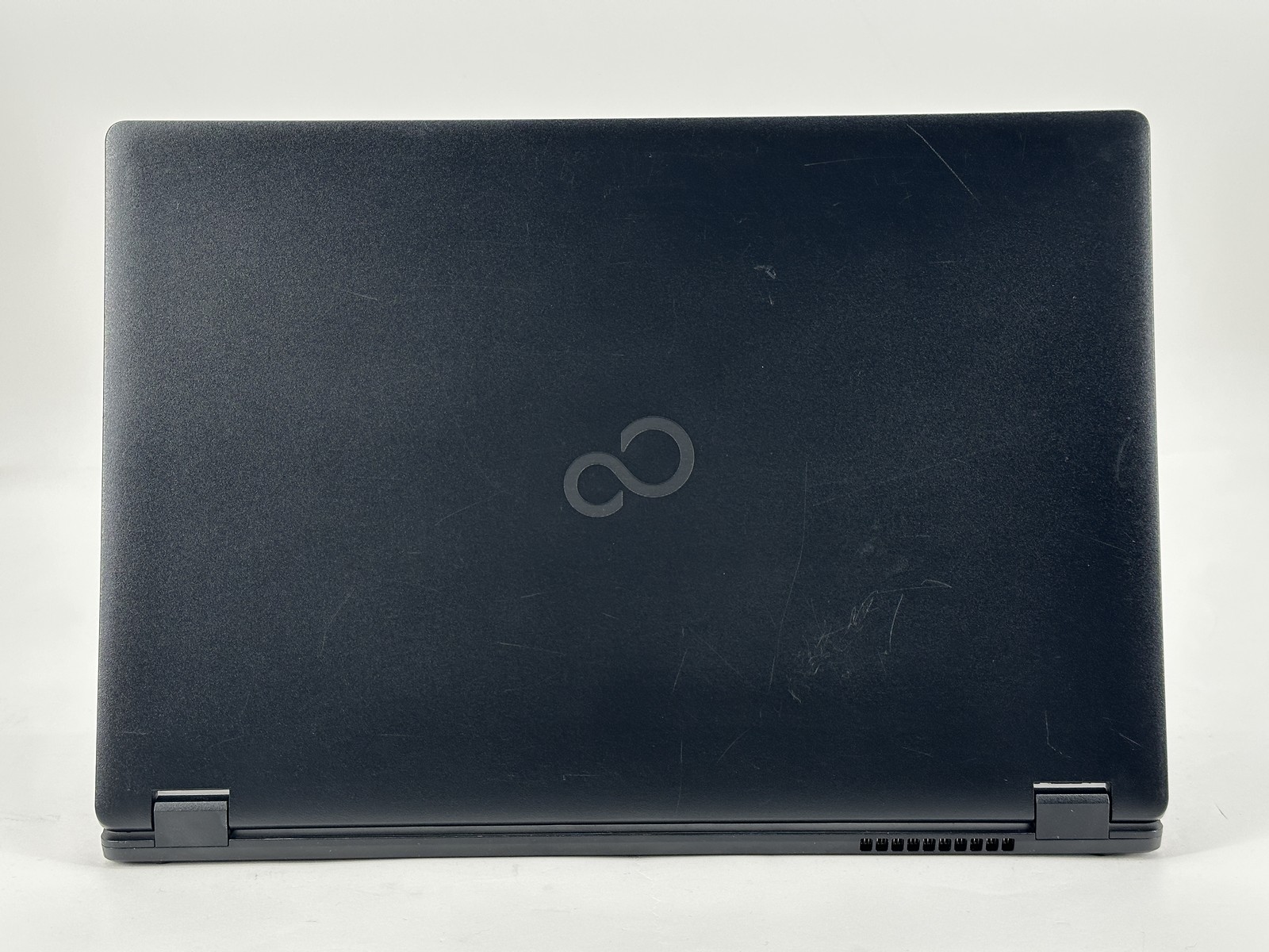 Fujitsu LifeBook E459 15.6″ FHD i5-8250U 8GB DDR4 256GB M2 SSD Win11 Pro Pixel
