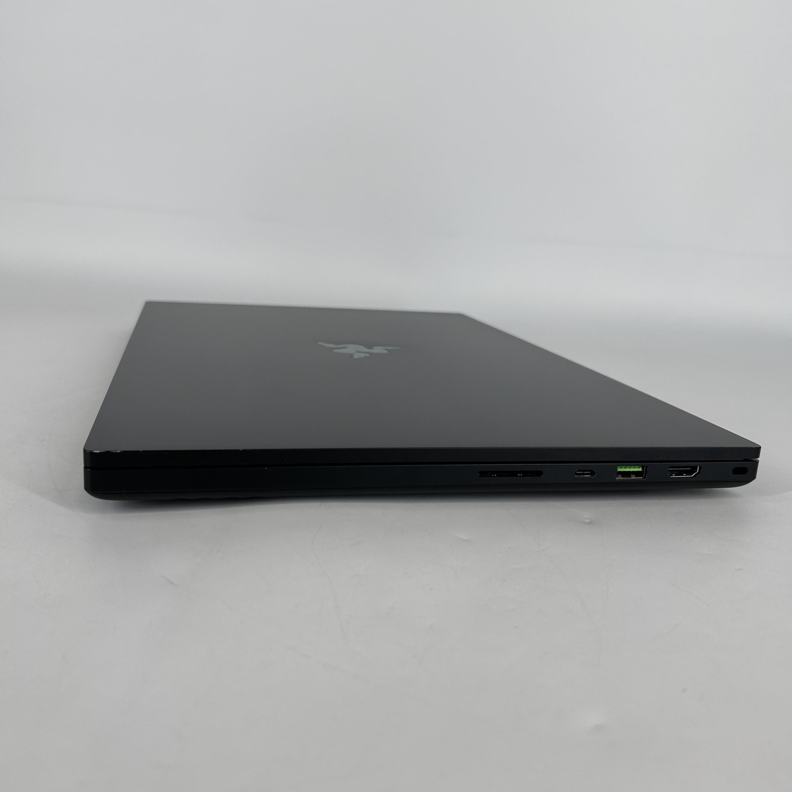 Razer Blade 17 144Hz 4K 2.5 GHz i9-12900H 64GB 1TB SSD RTX 3080 Ti Very Good