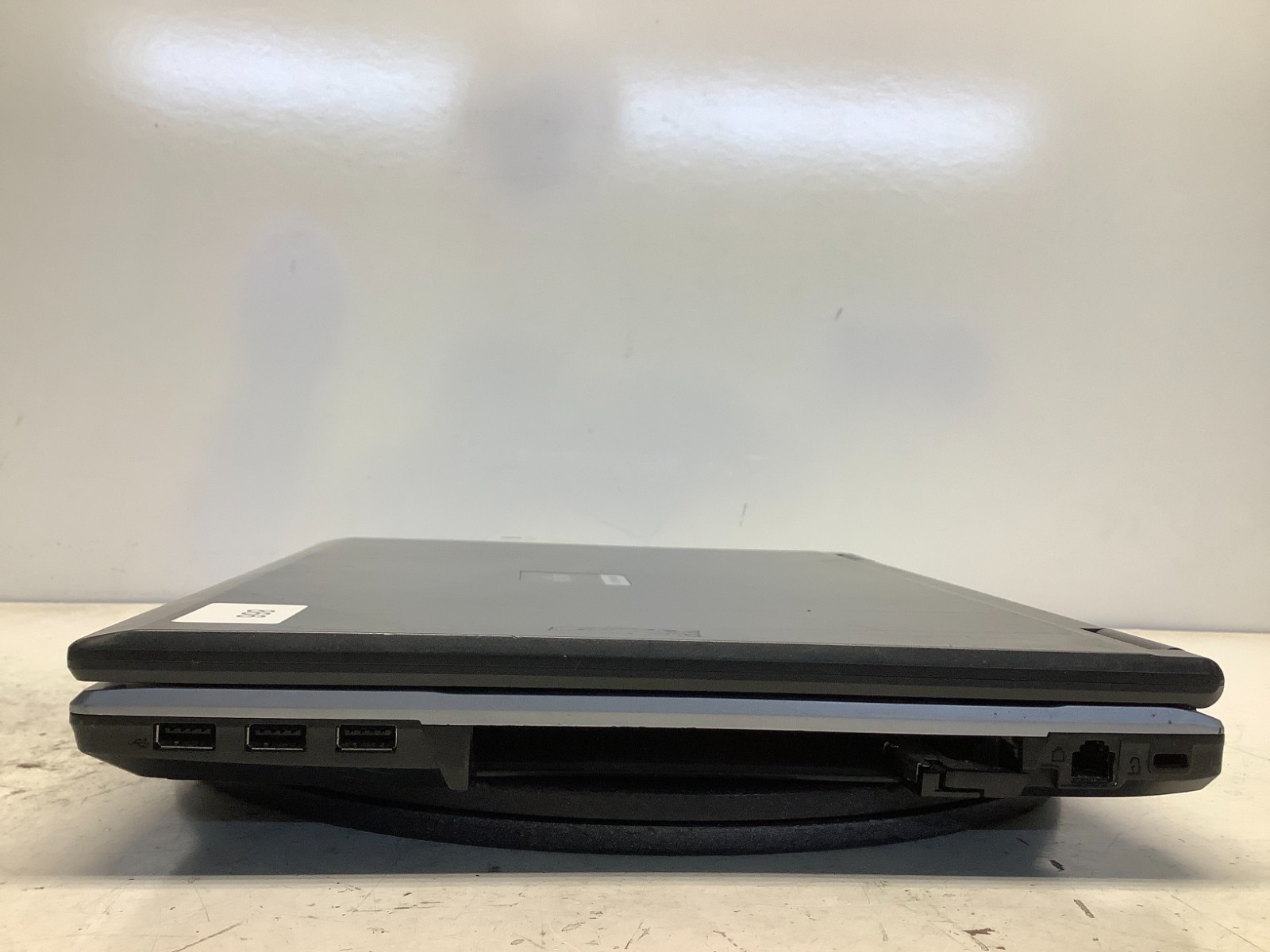 Fujitsu LifeBook E8310 Intel Core 2 Duo T7500 2.2GHz 2 GB NO HDD