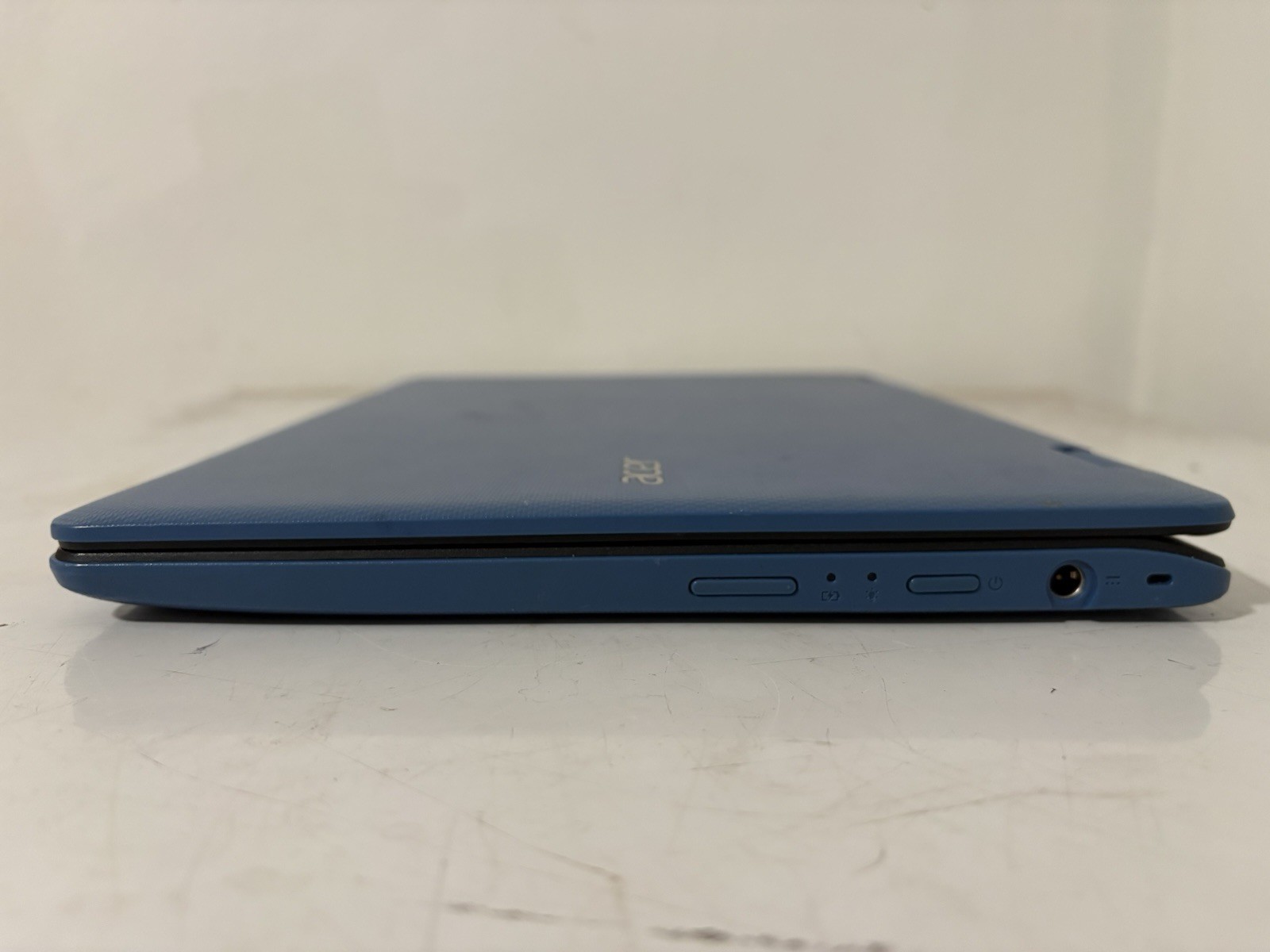 Acer Aspire R3 N15W5 for Parts (No Hard Drive)
