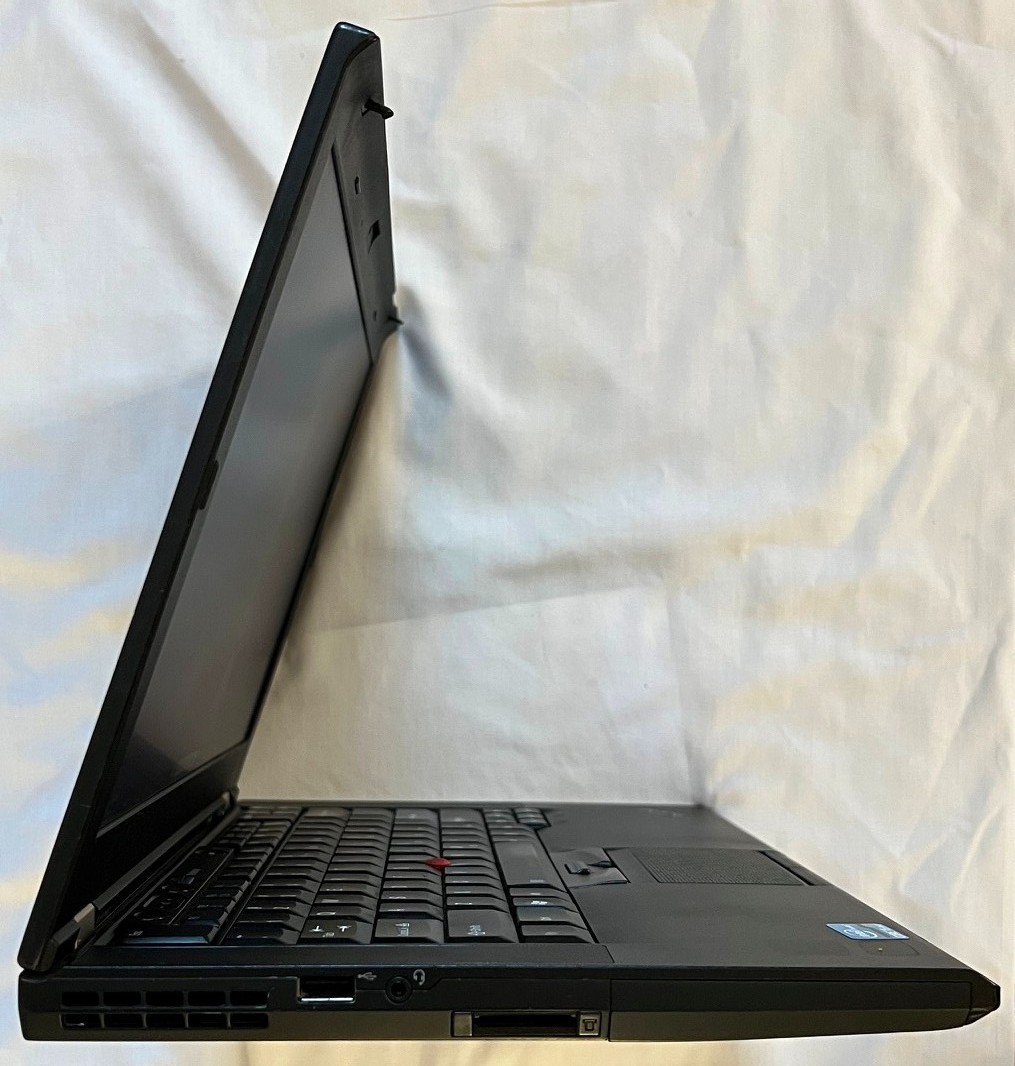 Lenovo Thinkpad T420S I5 8GB Ram 500GB drive webcam win11 PRO charger read