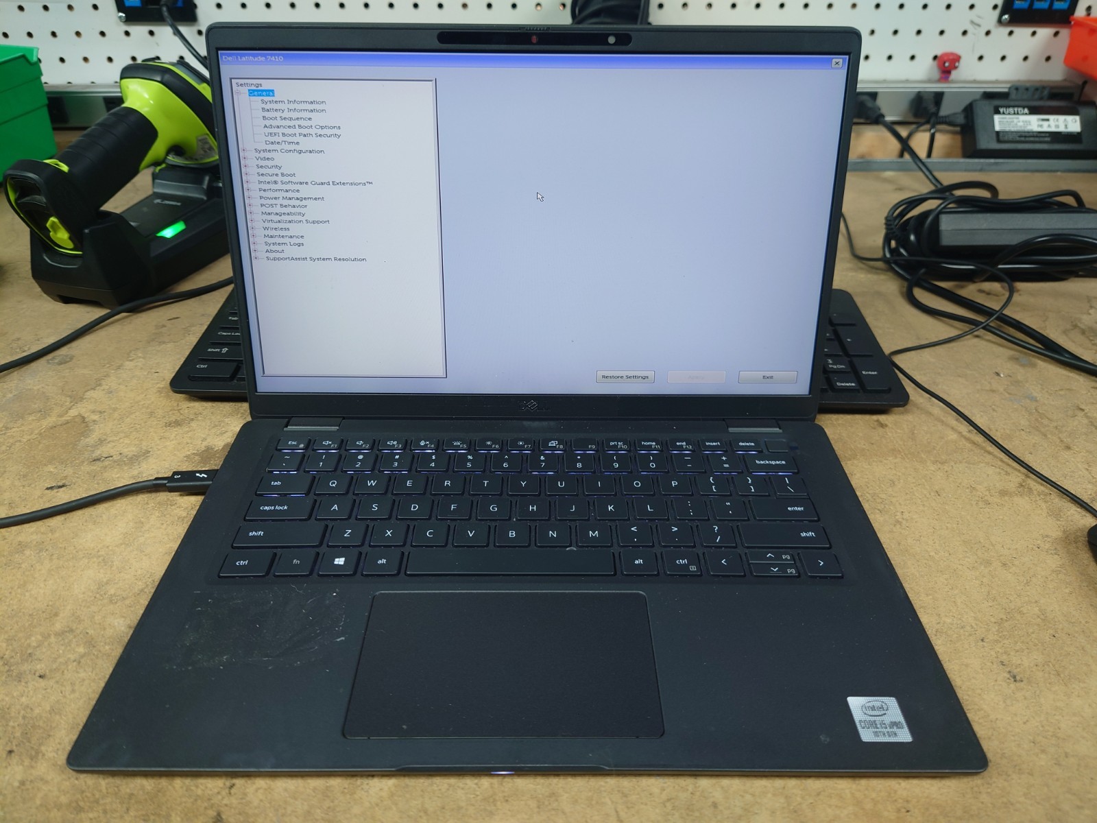 Dell Latitude 7410 14″ i5-10310U 16GB RAM 256GB SSD No OS