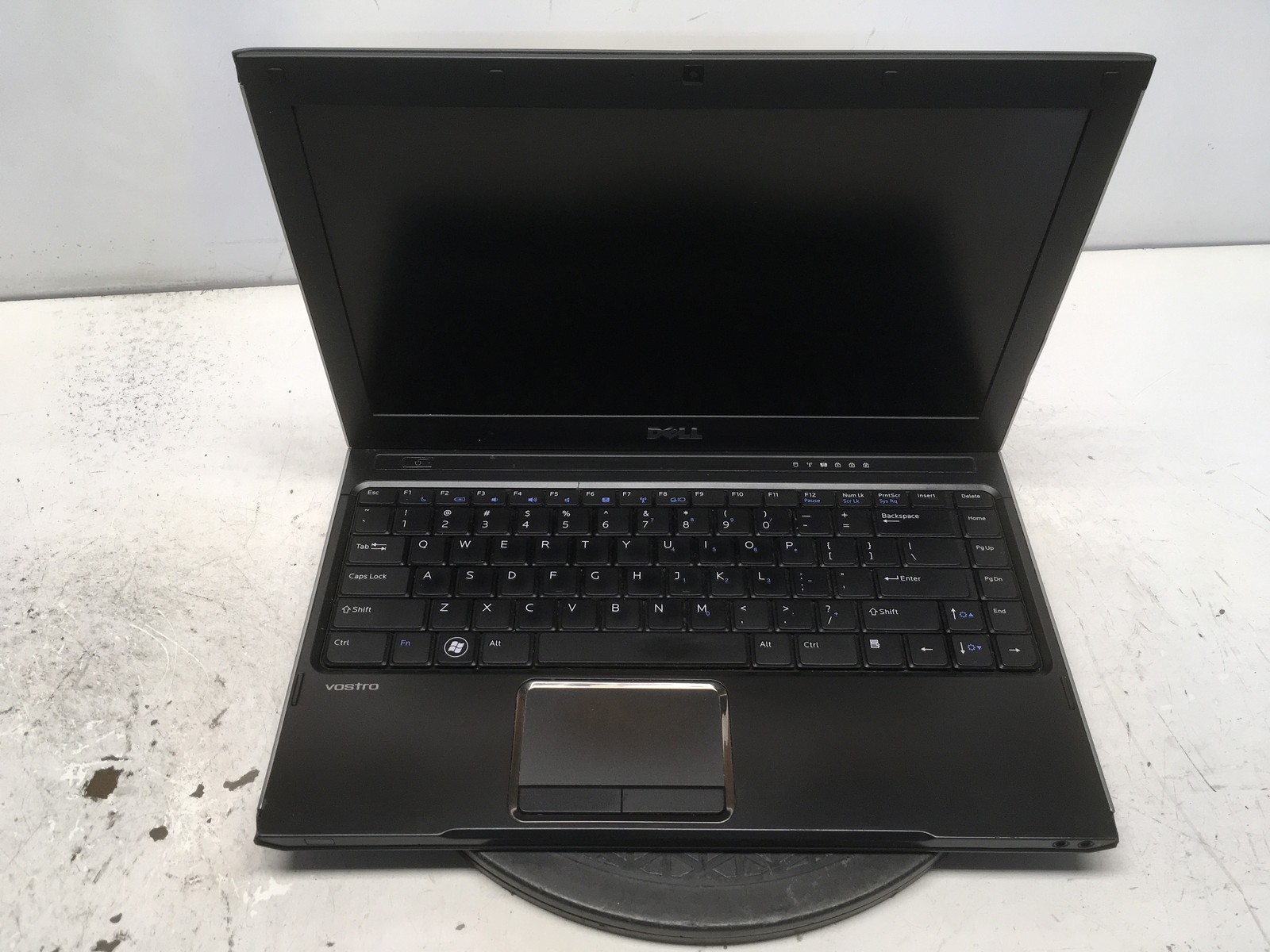 Dell Vostro V130 Intel i5-U470 1.33GHz 4 GB NO HDD No Batt