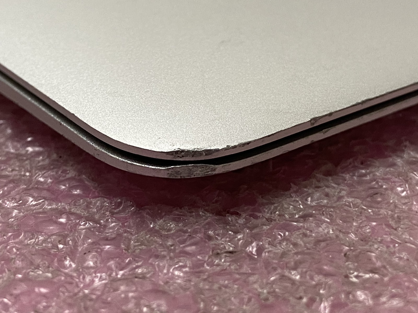 Apple MacBook Air 2017 A1466 13.3″ i5-5350U 8GB RAM 128GB SSD *Read* – CLP32A