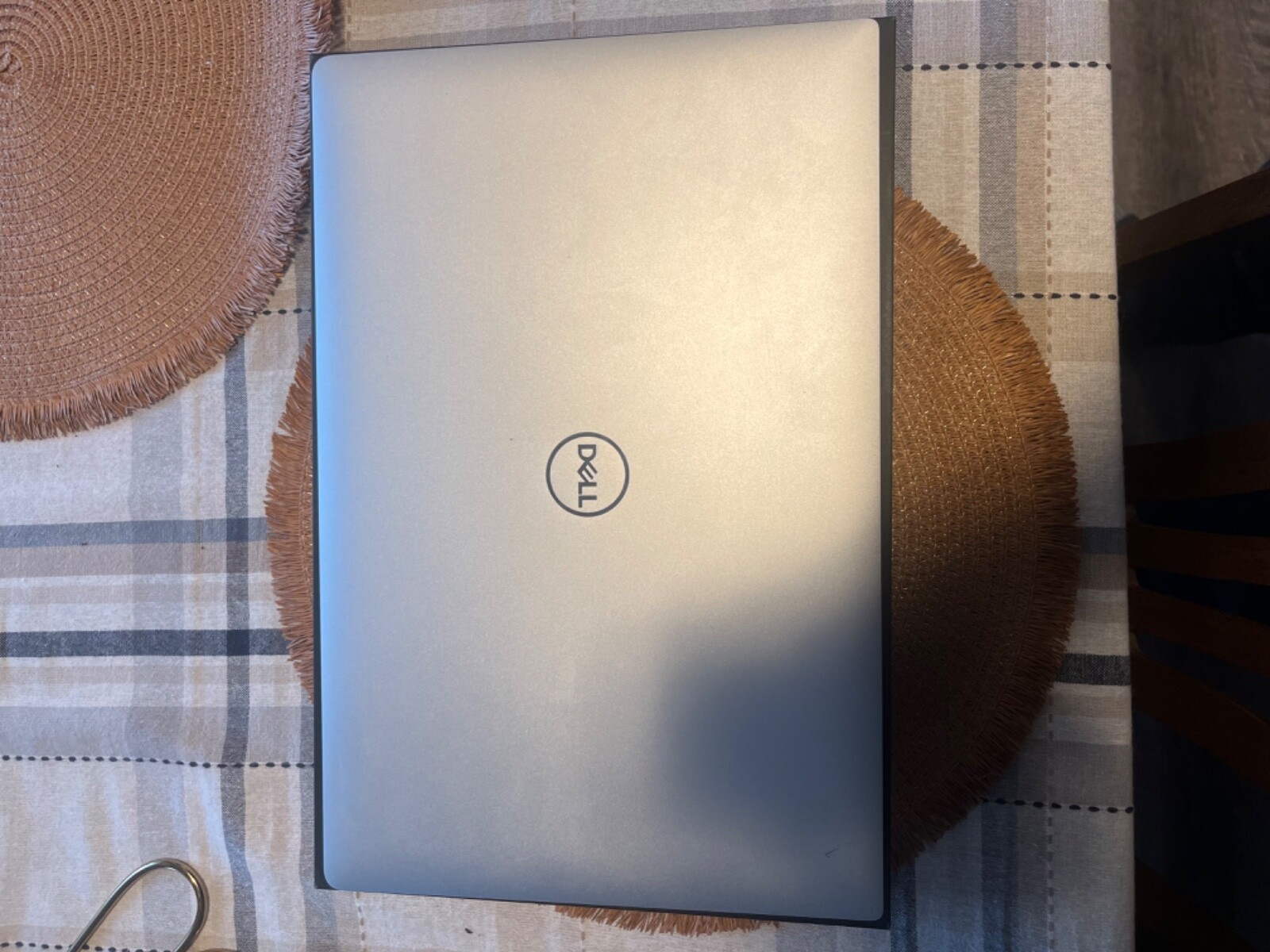 Dell XPS 15 9570 15.6″ Intel Core i7-8750H @ 2.20GHz – 16GB DDR4 – 512GB SSD