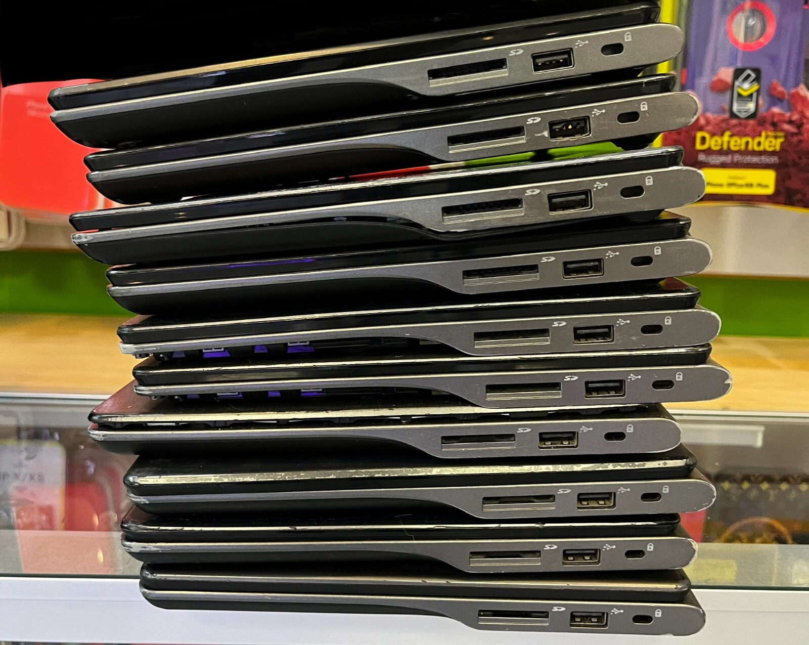 Acer Chromebook C720 Series Model ZHN 11.6″ Laptop FOR PARTS ONLY LOT of 10!