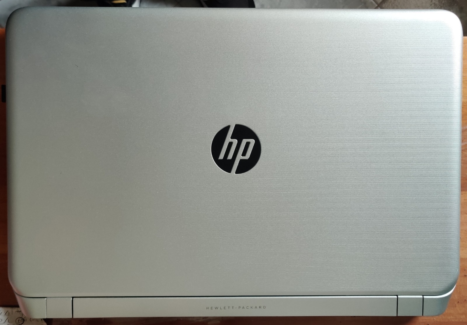 HP Pavilion 15 i5-5200U 8GB 500GB SSHD Full HD NVIDIA 840M Windows 10 Pro GF840M