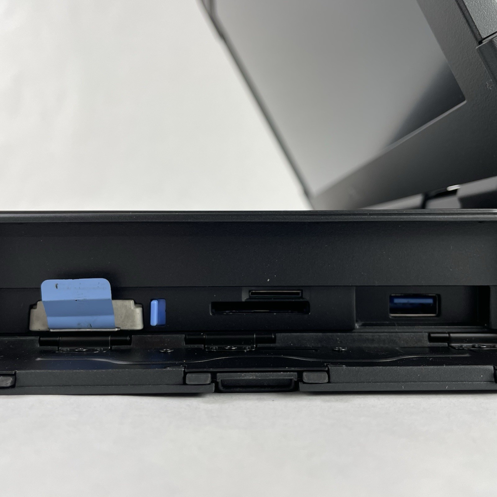 Dell Latitude 5424 14″ i7-8650U 1.90 GHz 16 GB RAM No SSD No OS No Batt RX450