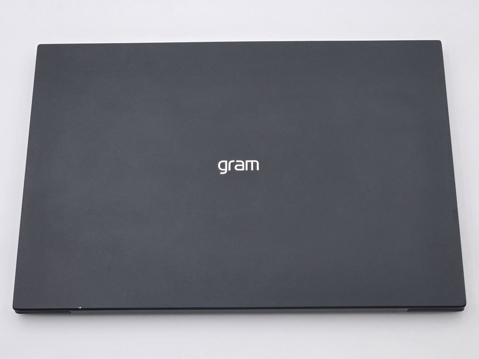 LG gram 16Z90Q-R.APB9U1 16″ 2560 x 1600 I7-1260P 2TB SSD 32GB W11P GeForce RTX