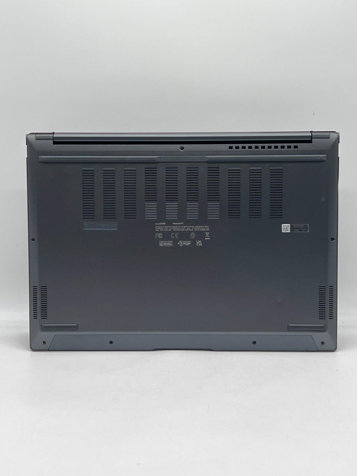 Asus Zenbook 14 Q425M OLED Ultra 7 155H 16GB RAM 1TB SSD – For Parts (Read DESC)