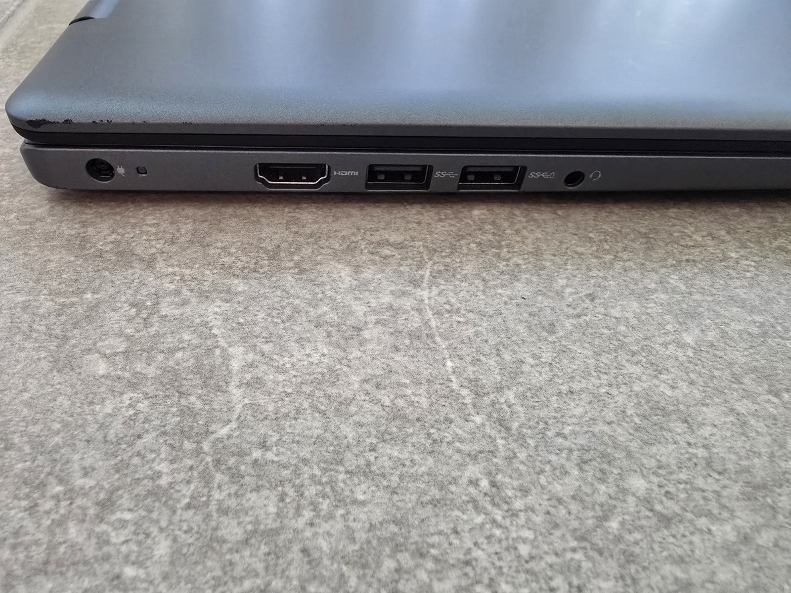 Dell Inspiron 5481 14″ Touchscreen i3-8145U 8GB RAM 128GB SSD (READ)