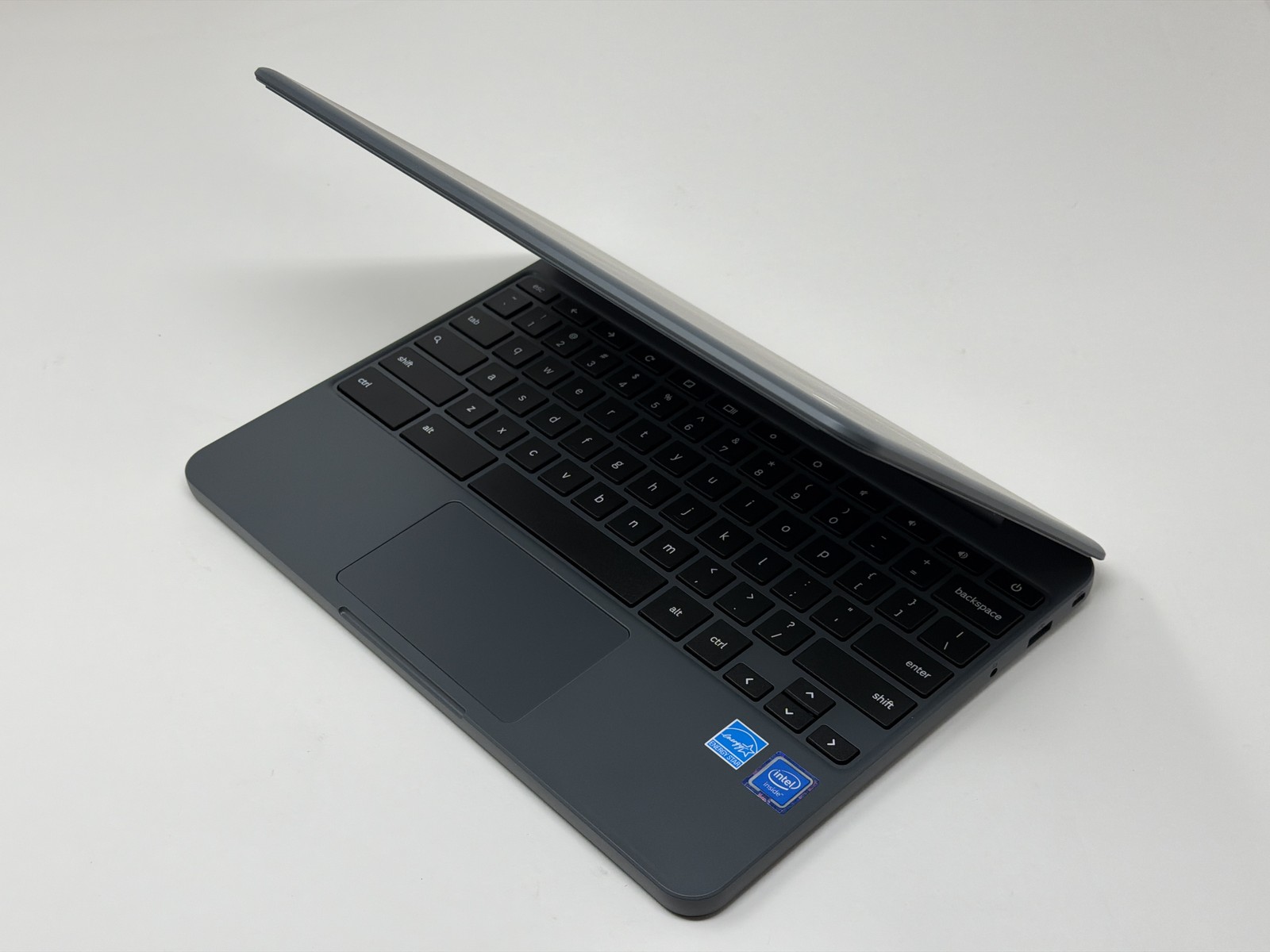 Samsung Chromebook 3 Intel Celeron N3060 4GB 32GB eMMC 11in XE501C13-K02US New