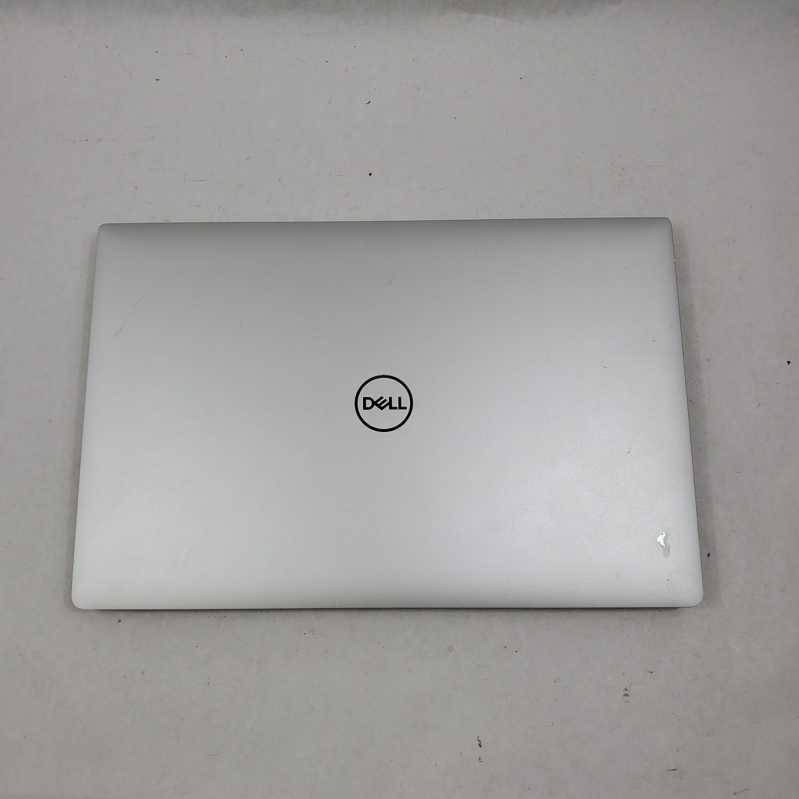 Dell Precision Intel Core 5530 i7-8850H 2.6GHz 16GB RAM 1TB NVMe P2000 NO OS