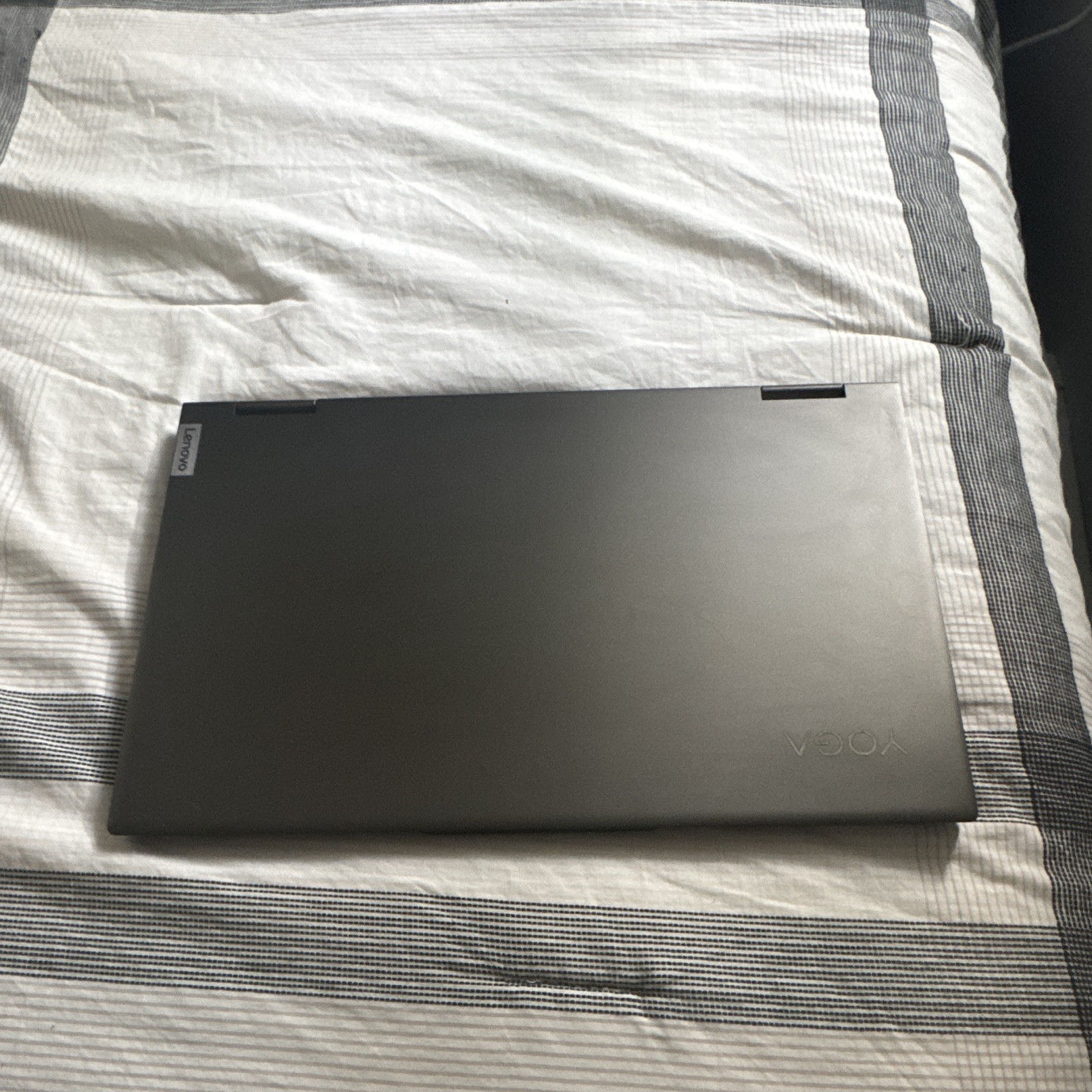Lenovo Yoga 7 15ITL5 15.6in i7 11th Gen 12GB RAM 512GB SSD Win11 Charger 65W