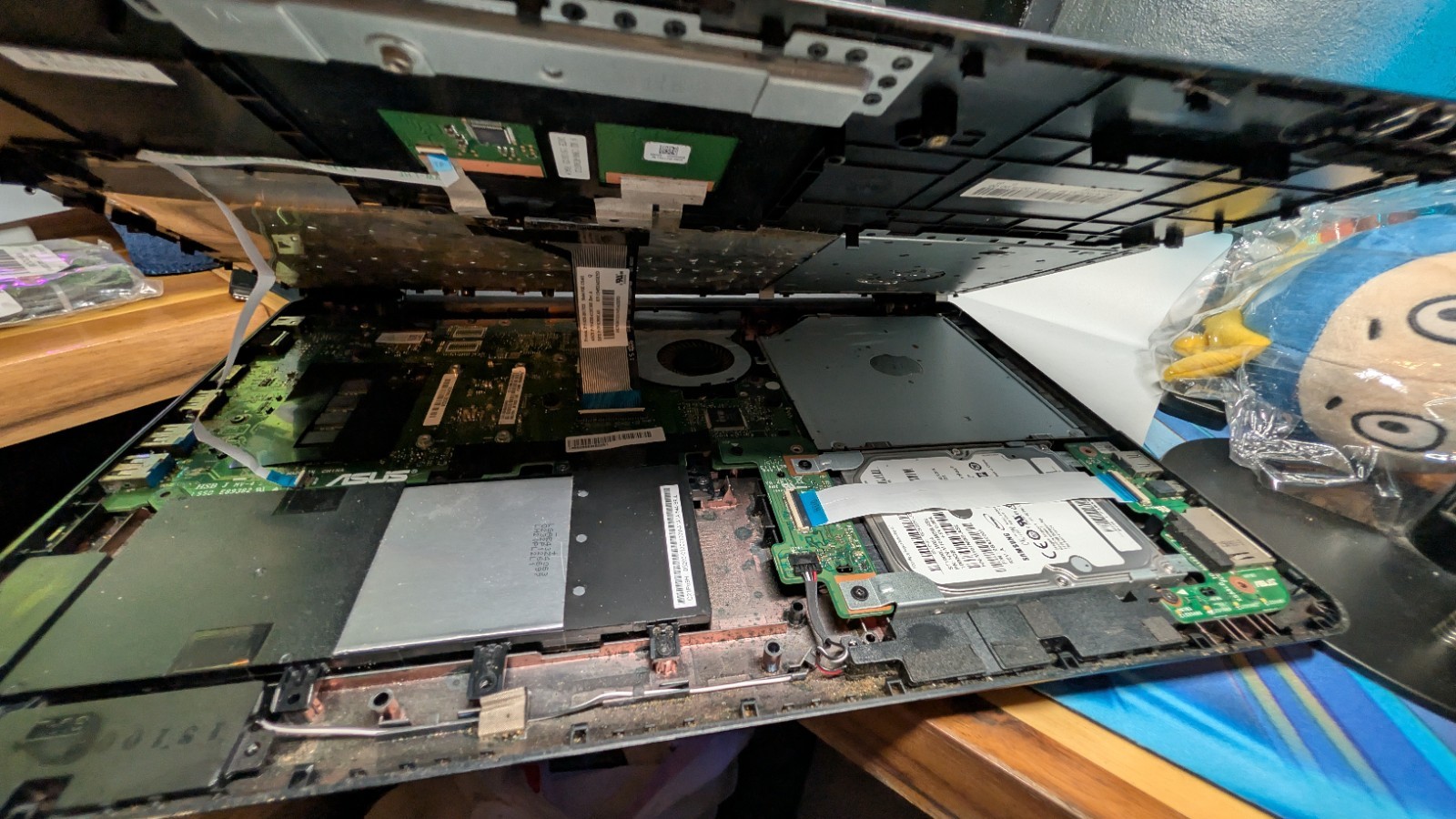ASUS K555L Laptop 15.6″ I5 Processor, 8GB RAM, Working