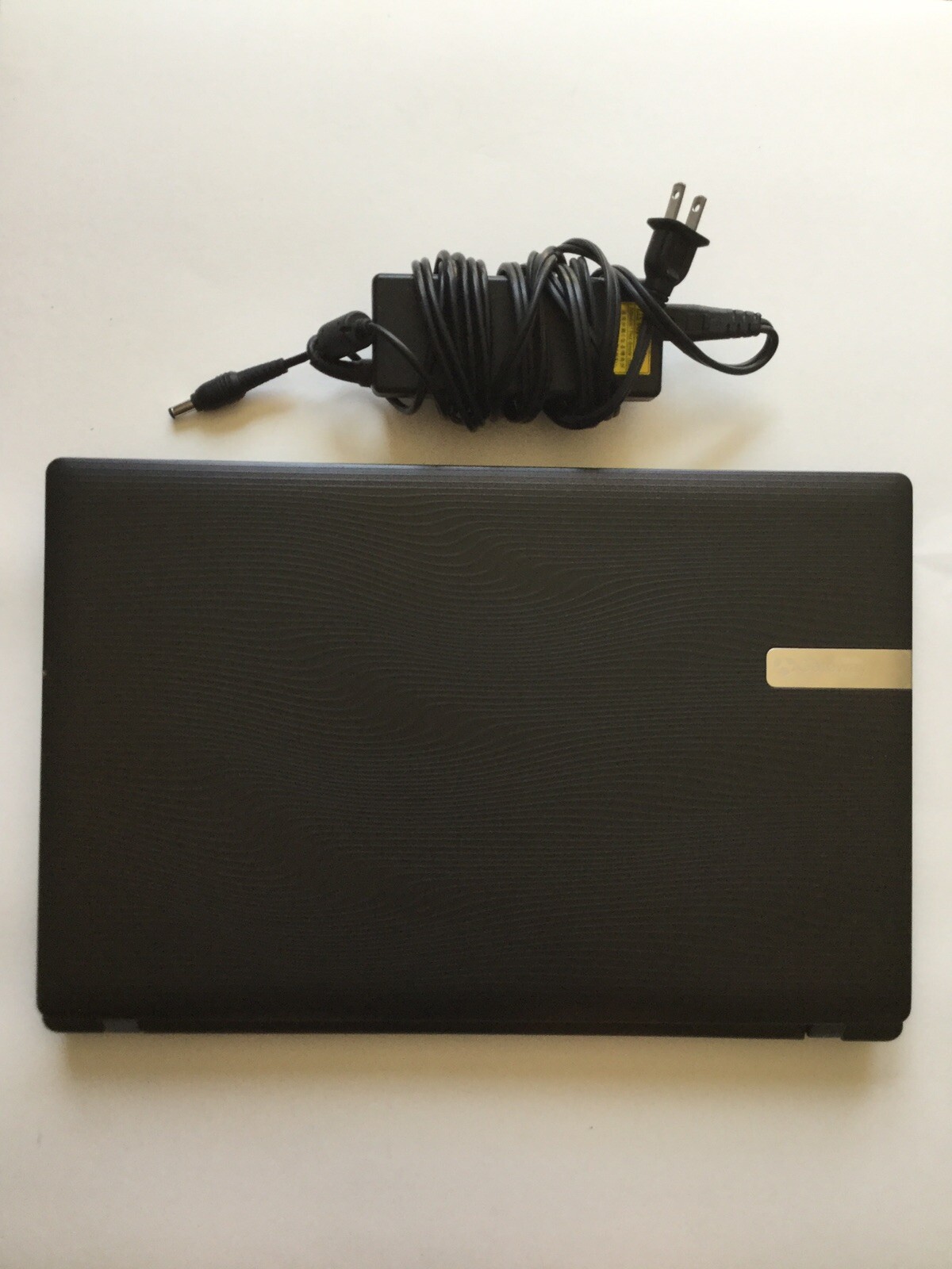 Gateway Laptop Intel Core Inside With Toshiba AC/DC Adaptor Charging Cord