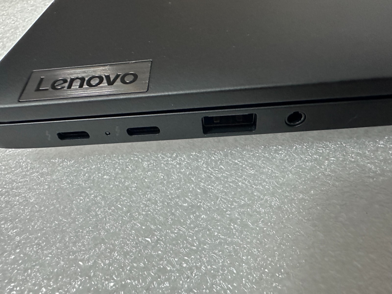 Lenovo ThinkPad X390 13.3″ Laptop i5-8265U 1.6GHZ 8GB RAM 256GB NVMe