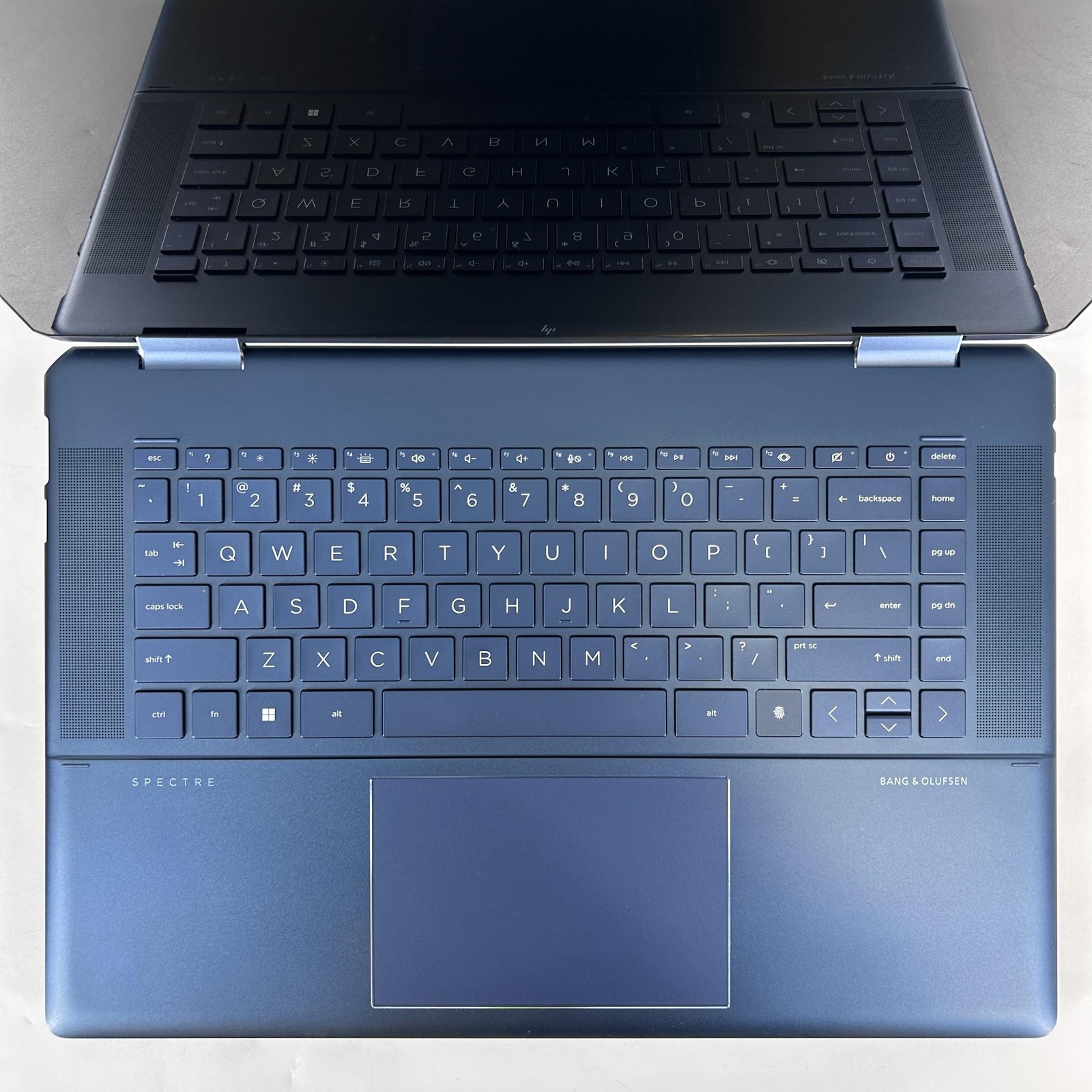 HP Spectre 16 x360 FHD+ TOUCH 2.3 GHz i7-12700H 16GB 512GB SSD Excellent