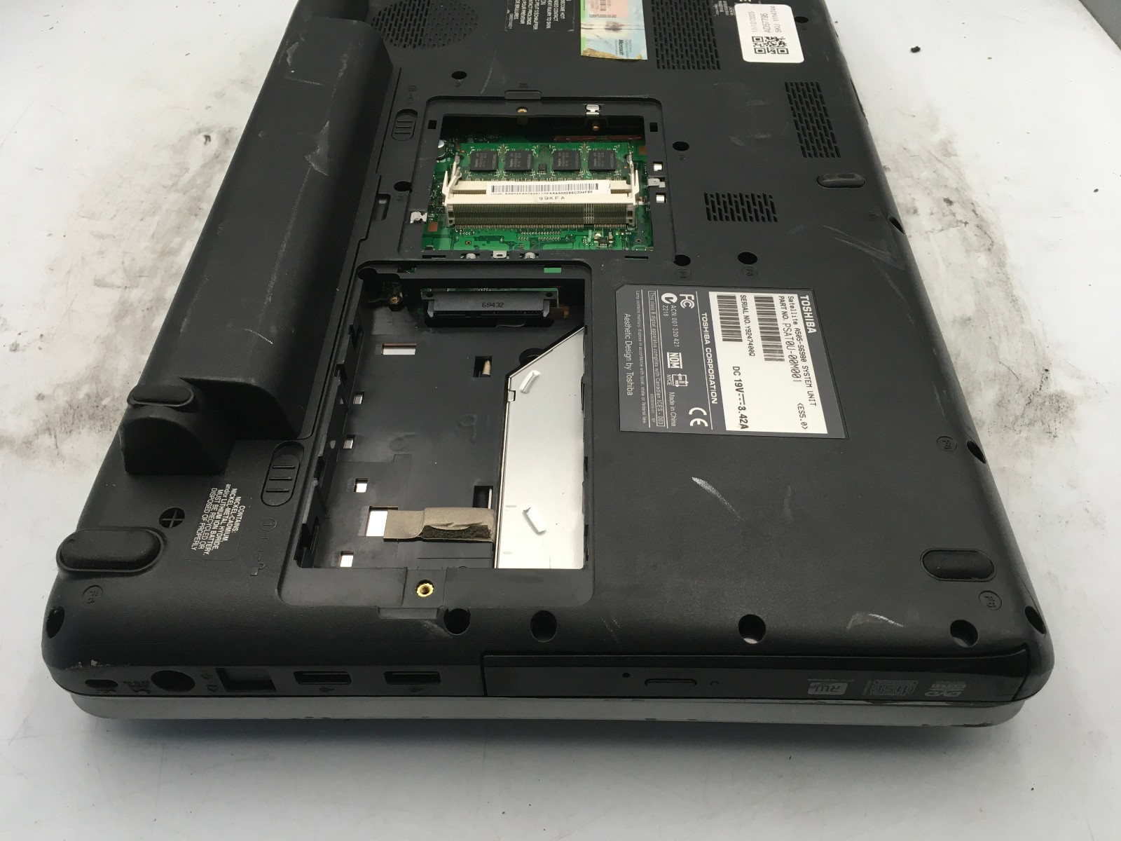 TOSHIBA SATELLITE A505 S6980 – BOOTS TO BIOS – INTEL 2 DUO T6600 – 512MB RAM -BB