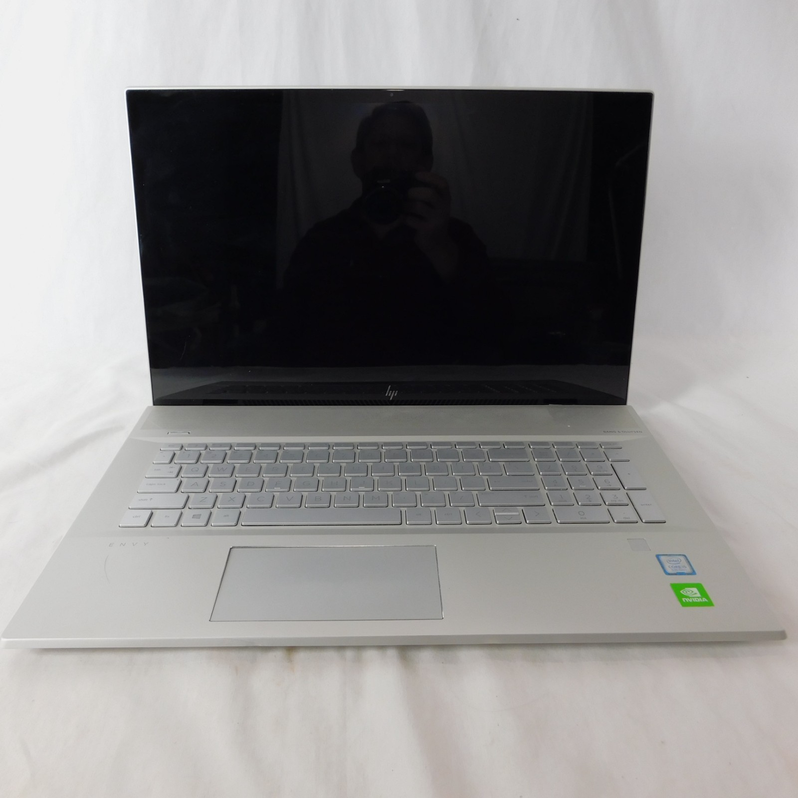 HP Envy Laptop 17t-ce000 17.3″ Touch Screen No battery or HD – FOR PARTS ONLY