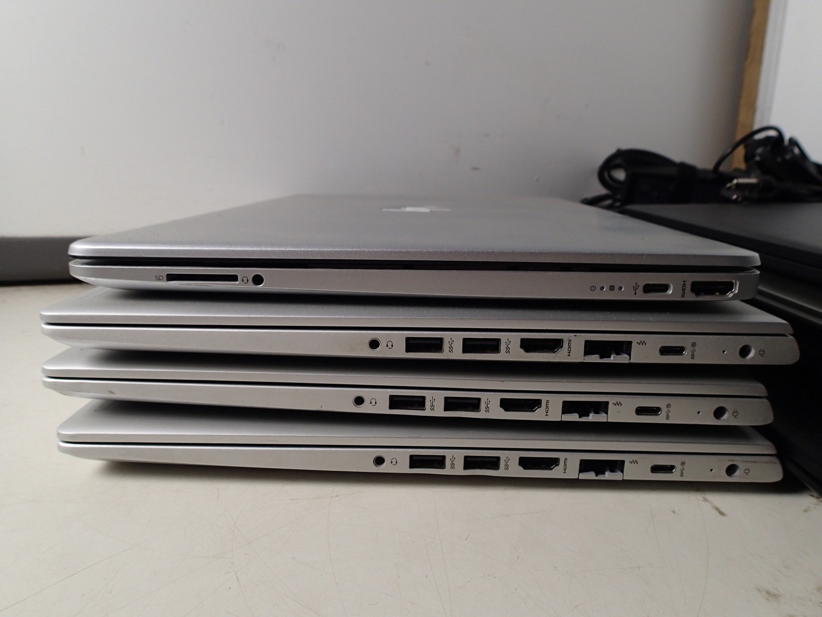 i3 10th-12th Gen Mixed Lot of x8. Tested and loaded Windows 11 adapters included
