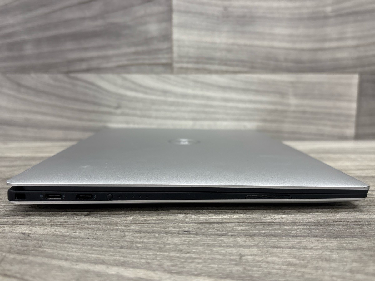 Dell XPS 13 9300 i7-10510U 8GB RAM 512GB SSD Laptop (A1D031747)