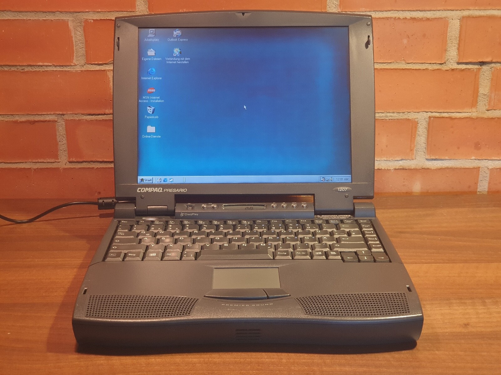 Compaq Presario 1207 – Rare Vintage Laptop Fully Functional
