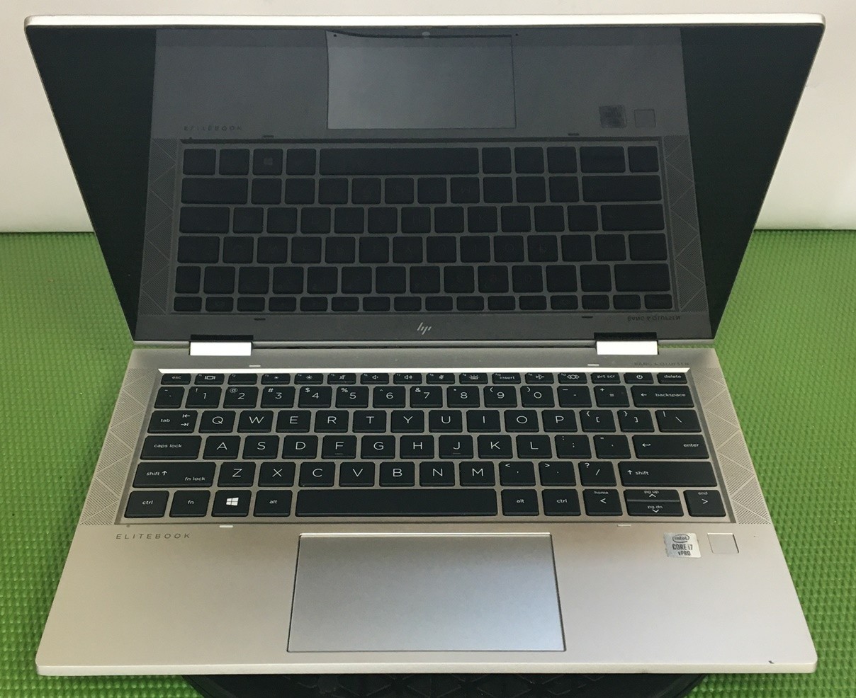 HP EliteBook X360 830 G7 i7-10810U 16GB Touchscreen 13″ – no SSD/OS/AC