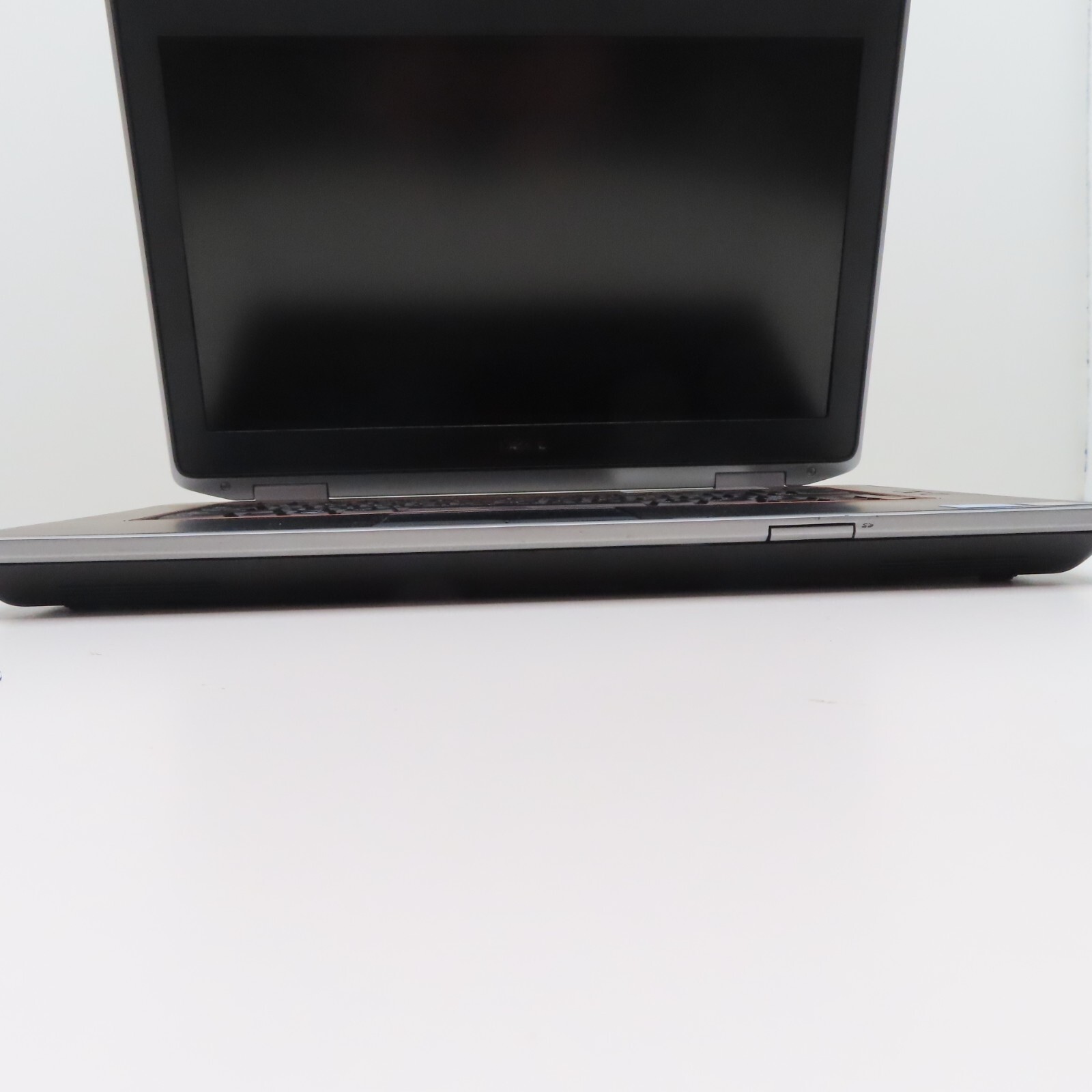 Dell Latitude Laptop Intel Core i7 2.40GHz 2 Cores 8GB DDR3 SDRAM