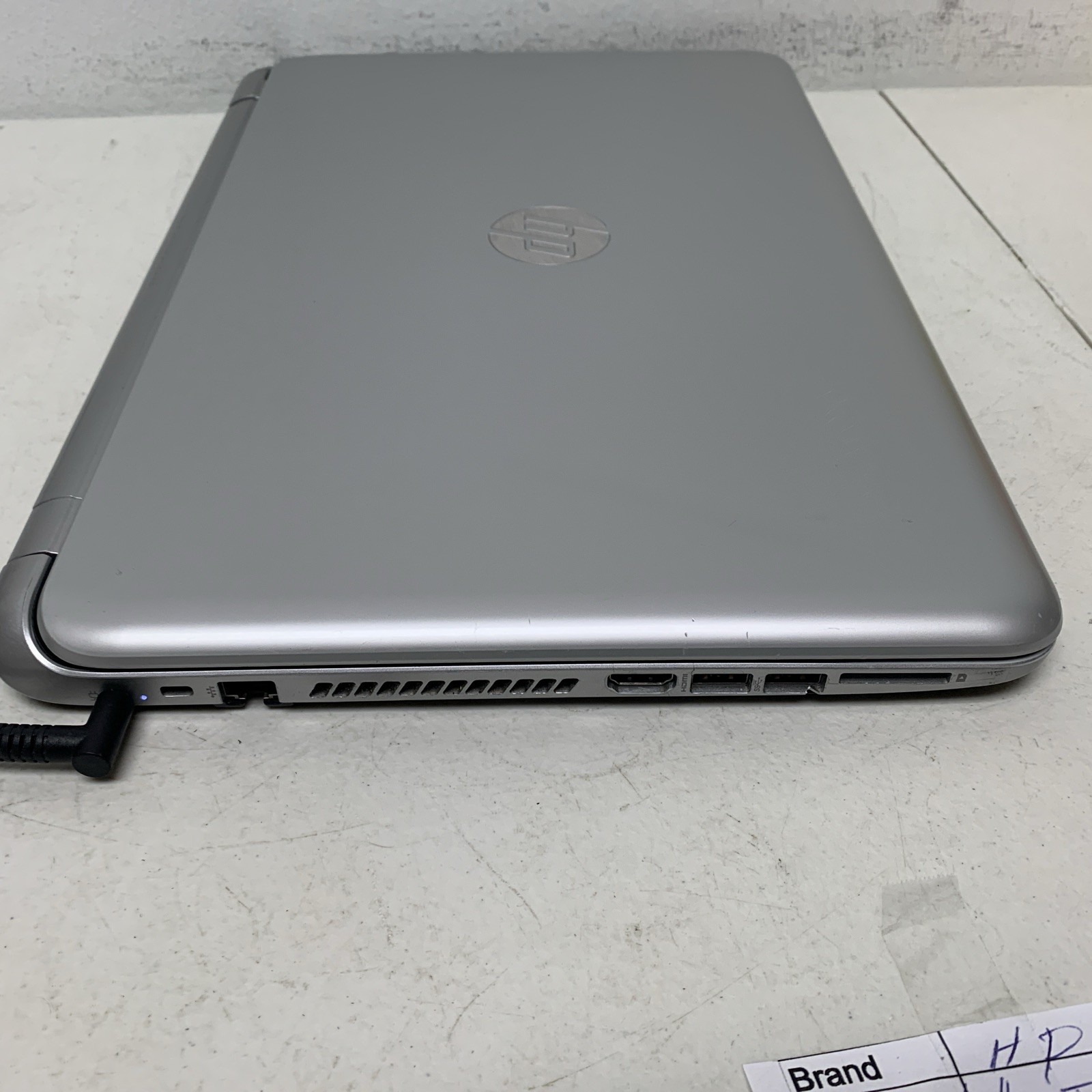 HP Pavilion TS 15 Notebook i5-4200u 12GB Ram 1GB HDD W10 Home Need Battery