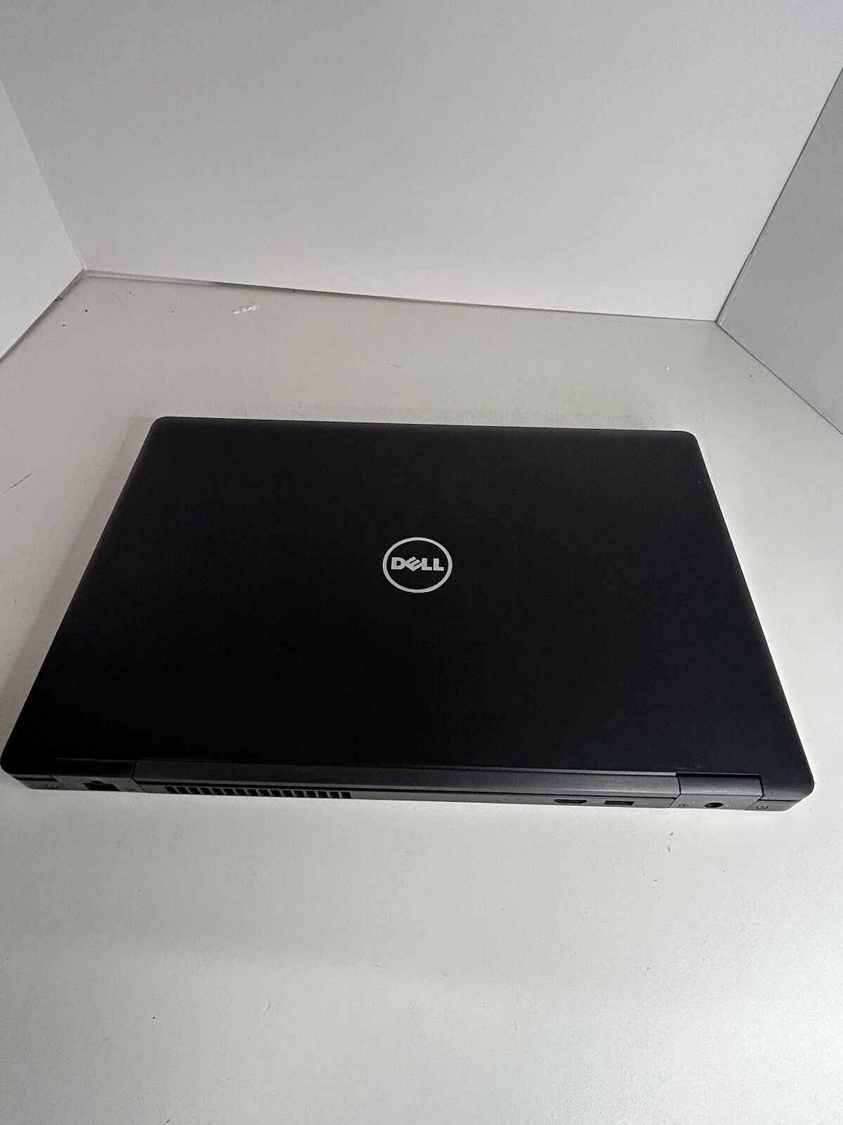 Dell Latitude 5580 i7-7820. 24GB, 1TB 2.5” SSD, Intel HD Graphics 630. Win 11 P