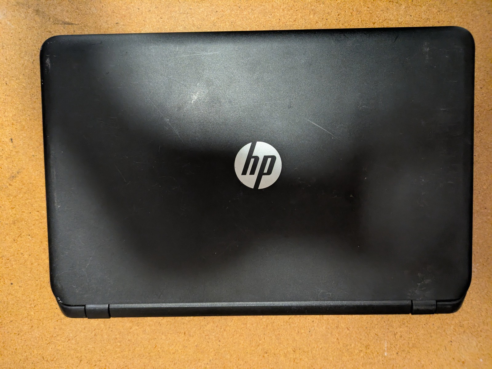 HP 15-1387wm 15.6″ Touchscreen /AMD A8-7410@2.20GHz/4GB/120GB SSD/Win 10/Wifi
