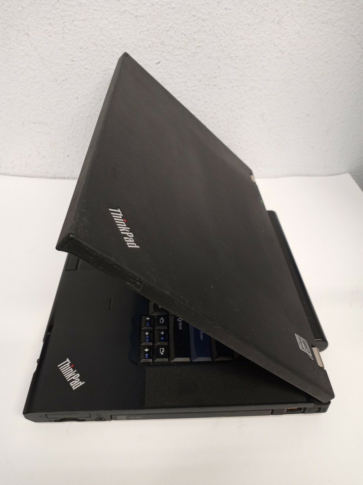 Lenovo ThinkPad W510 15.6″ Intel Core i7-Q720 1.60GHz 8GB 1TB HDD NVIDIA FX 880M