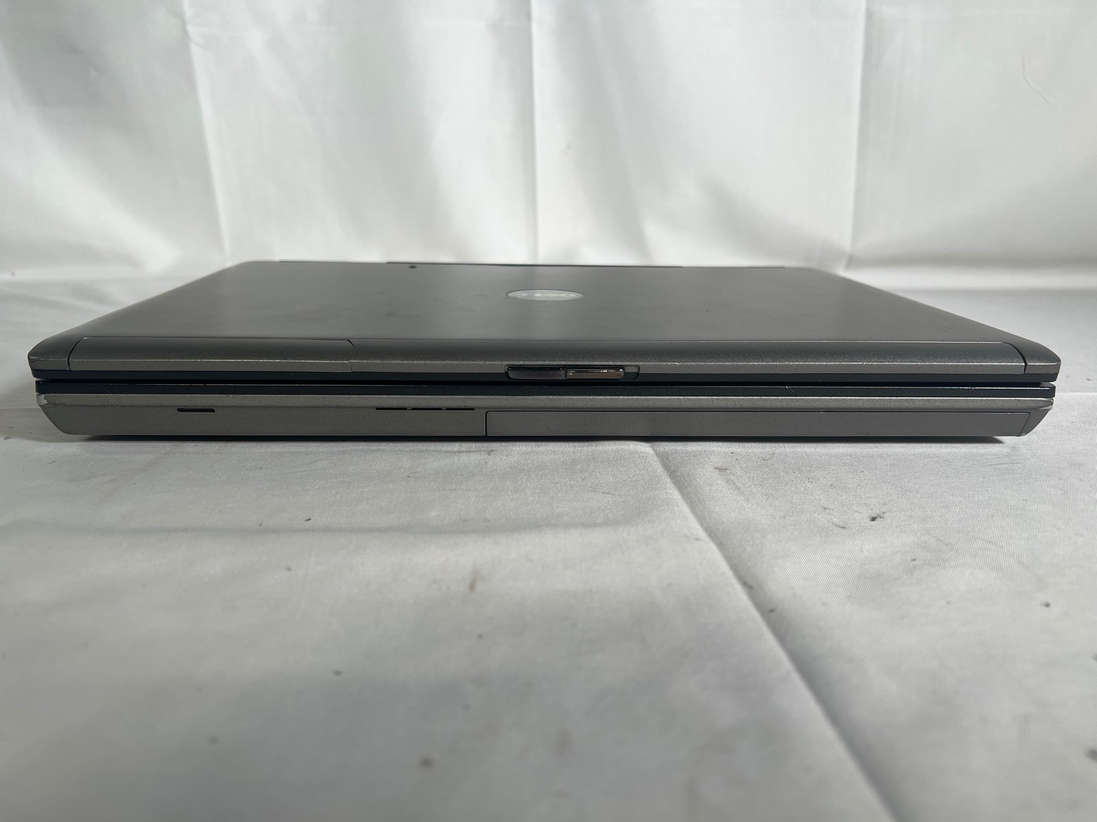 Dell Latitude D630 Win XP Core 2 Duo T7250 2GHz 3 GB 500 GB 14.1″ rs232