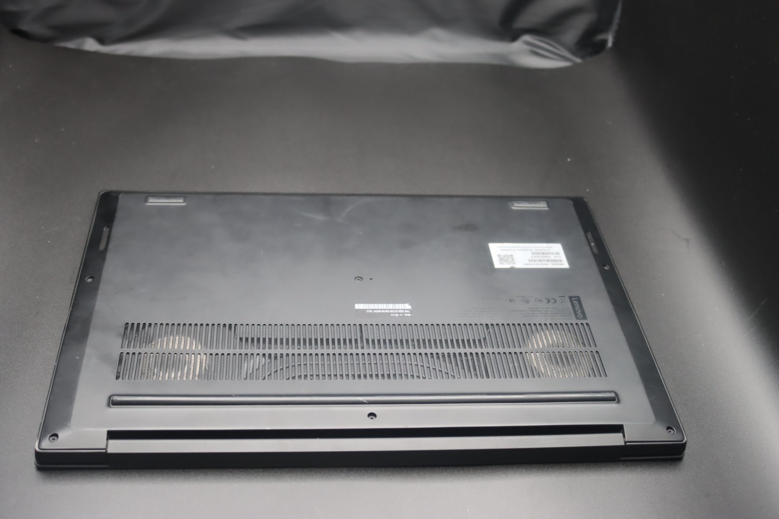 Lenovo ThinkPad P1 Gen 2 15.6″ i7-9850H 2.60Ghz 16GB 500GB NVIDIA Quadro T1000