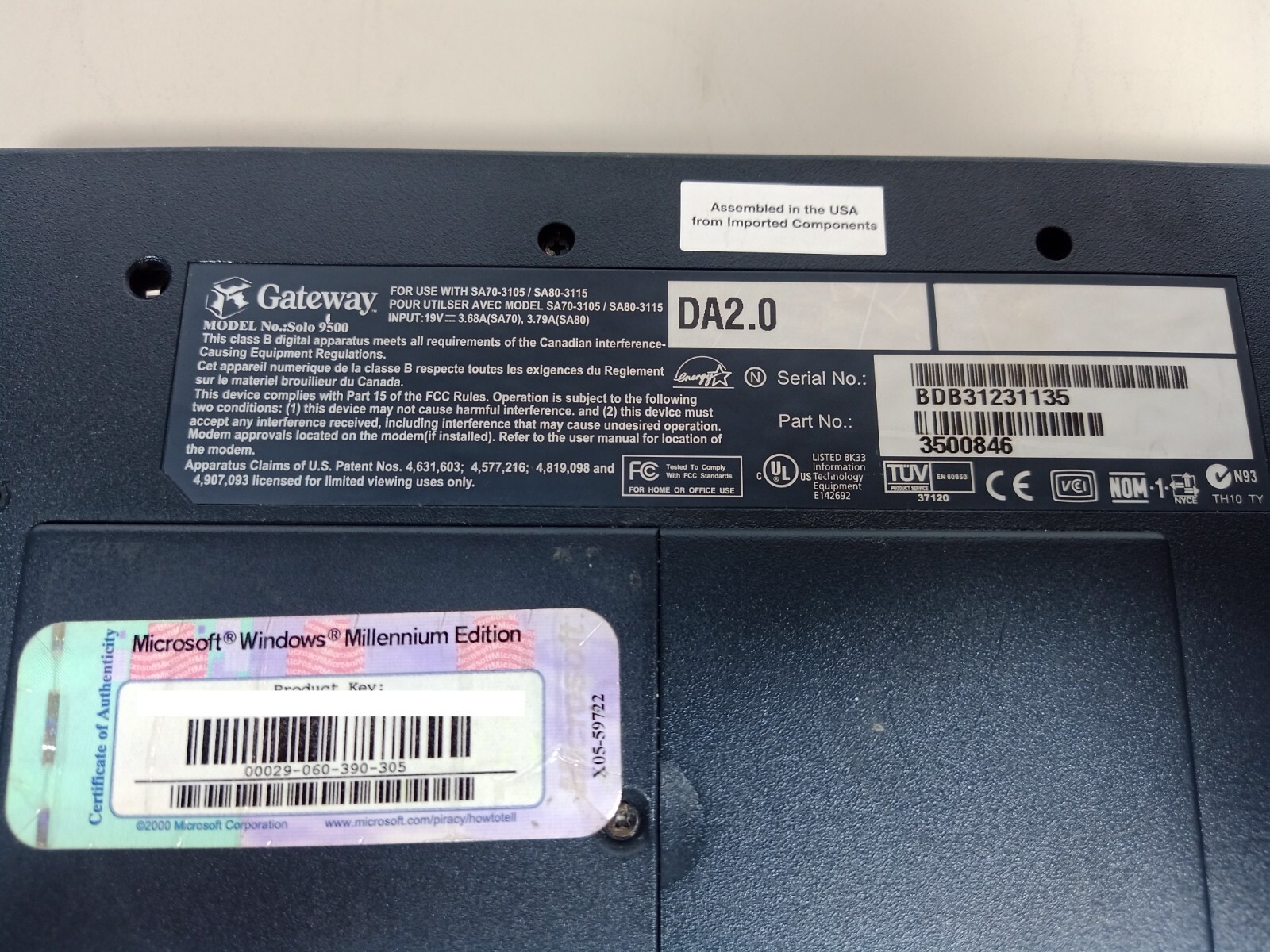 Vintage Gateway Solo 9500 Laptop Pentium III 745MHz 128MB RAM 20GB HDD WinXP
