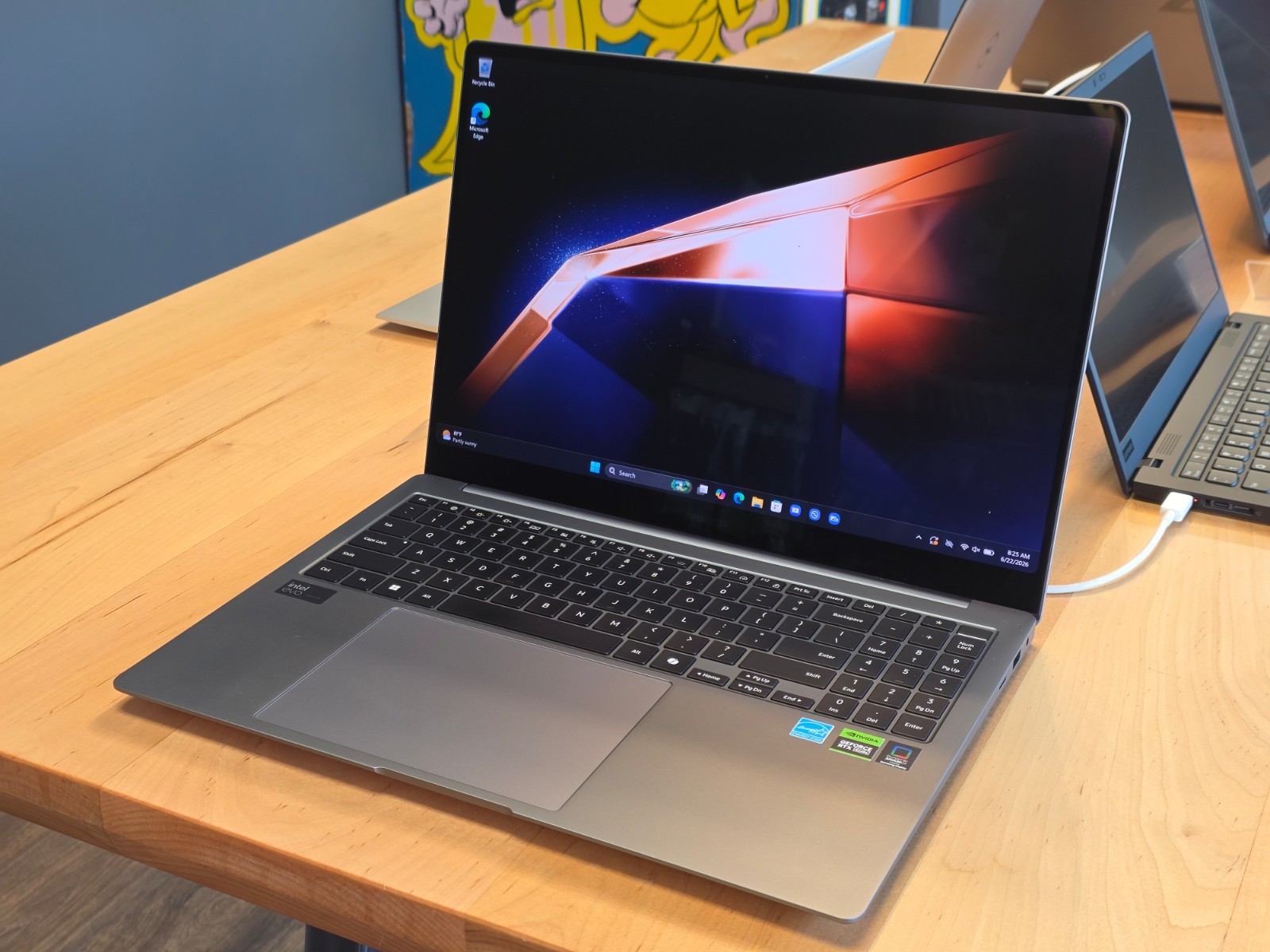 16″ Samsung Book 4 – Ulta 7 155H, 16GB, 1TB SSD, NVIDIA GeForce RTX 4050 | 120Hz