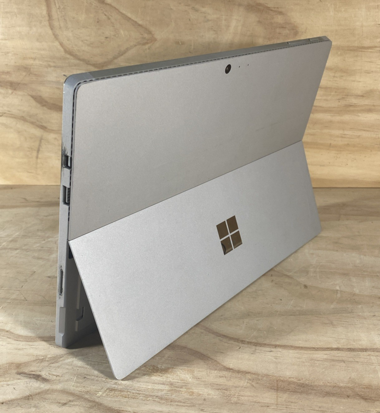 Microsoft Surface Pro 4 Intel i5-6300U @ 2.4GHz 8GB LPDDR3 RAM 256GB SSD WIN 11