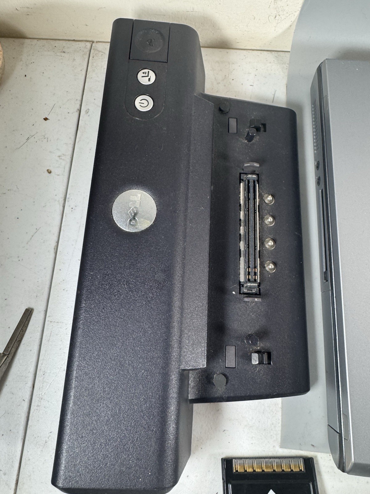 Compaq Presario 1700 Laptop Boots Windows 98 w/ Bag PSU HP CD-RW Dock