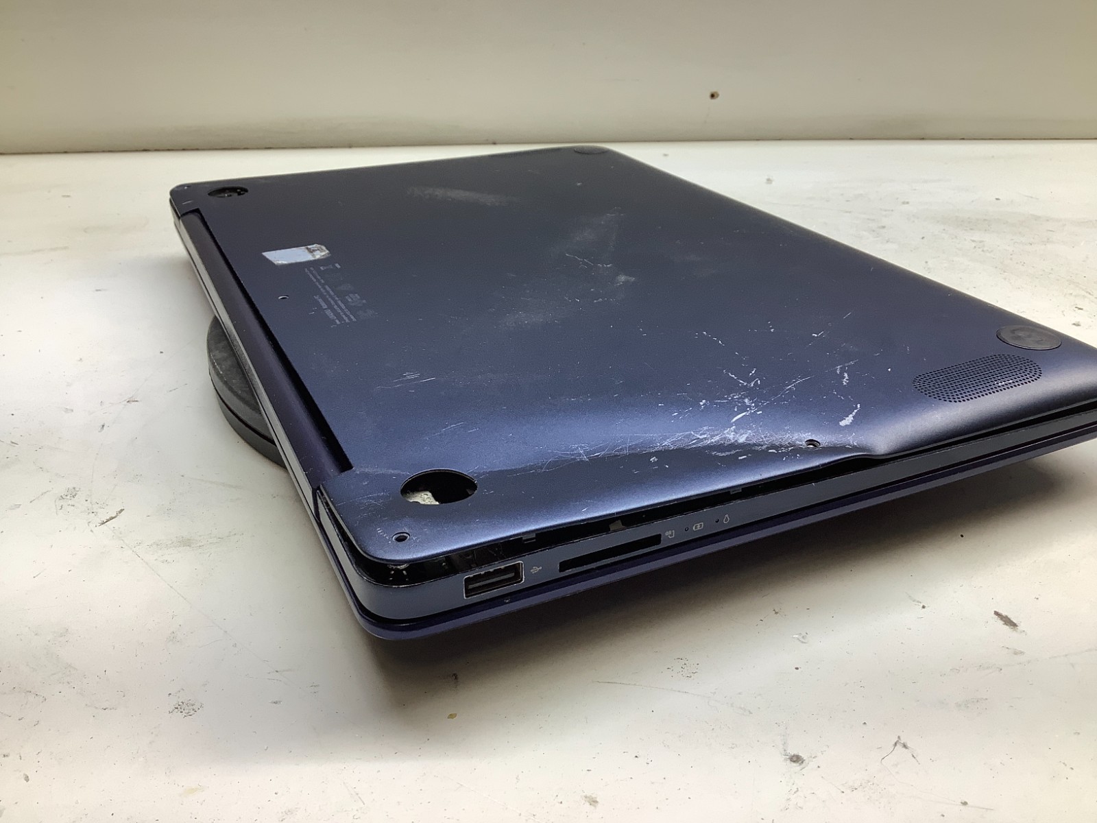 Asus Zenbook UX430U Intel Core i7-7500u 2.7GHz 8GB NO HDD