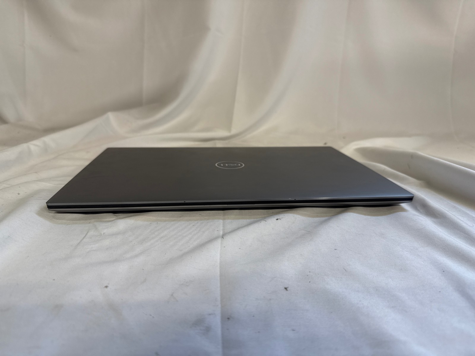 Dell Precision 5550 Intel Core i7-10750H @ 2.60GHz 32 GB 512 GB 15.6″
