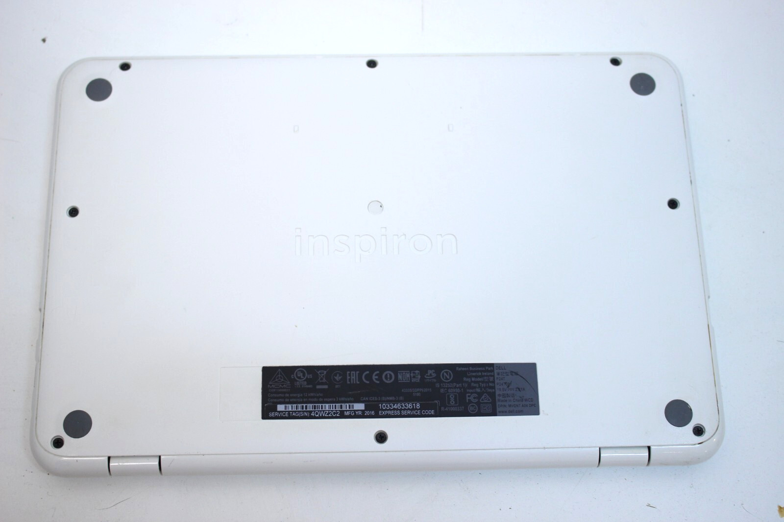 Dell Inspiron Mini Laptop p24T Parts only – Broken Screen, White, no cord