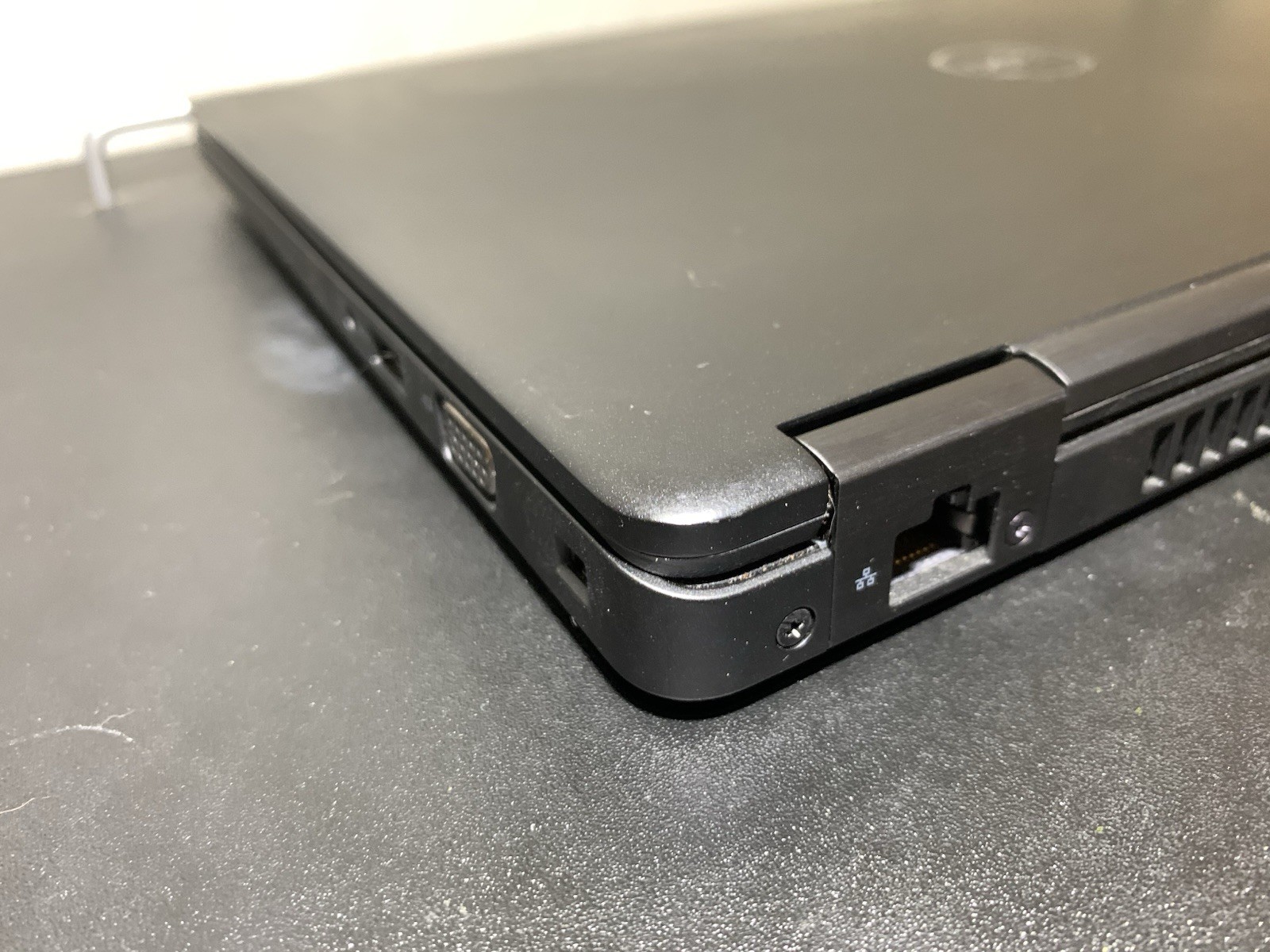 Dell Latitude 5490 i5-8350U 16GB 256GB SSD Win11 14in FHD Touchscreen Black