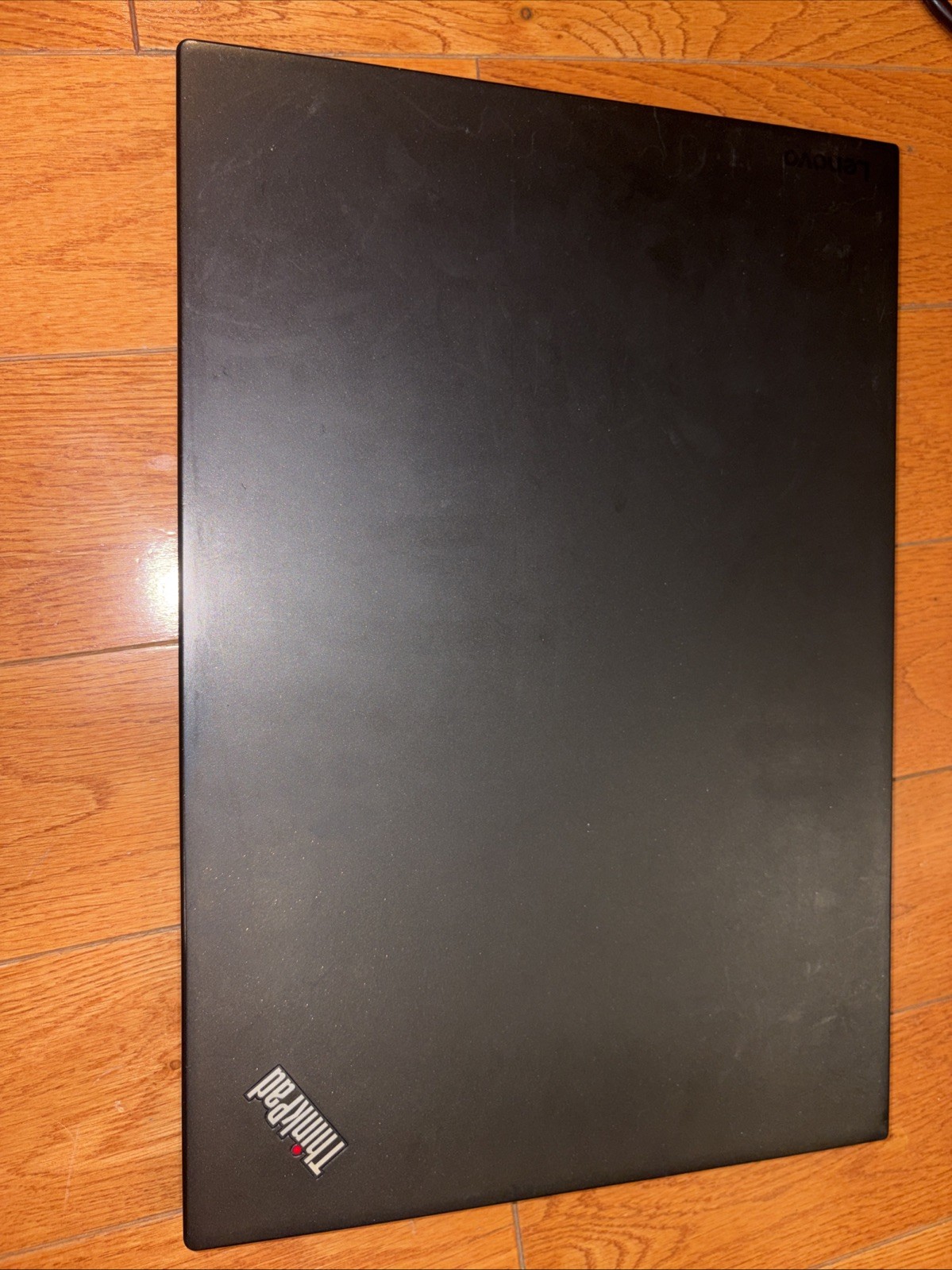 Lenovo ThinkPad X1 Carbon 4th Gen (256GB SSD Intel Core i5-6300U 2.4GHz 8GB)