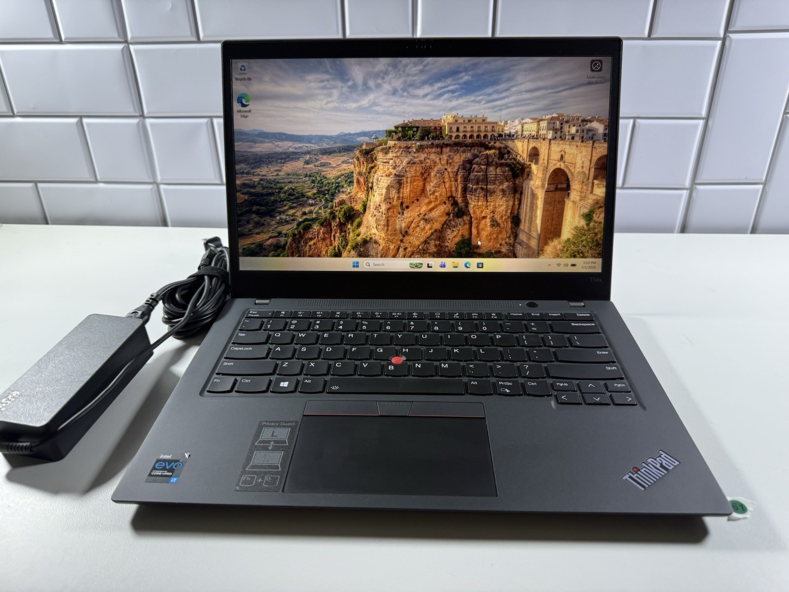 Lenovo ThinkPad T14s Gen 2 i7-1185G7 32GB 14″ FHD 1920×1080 512GB WWAN 4G Touch