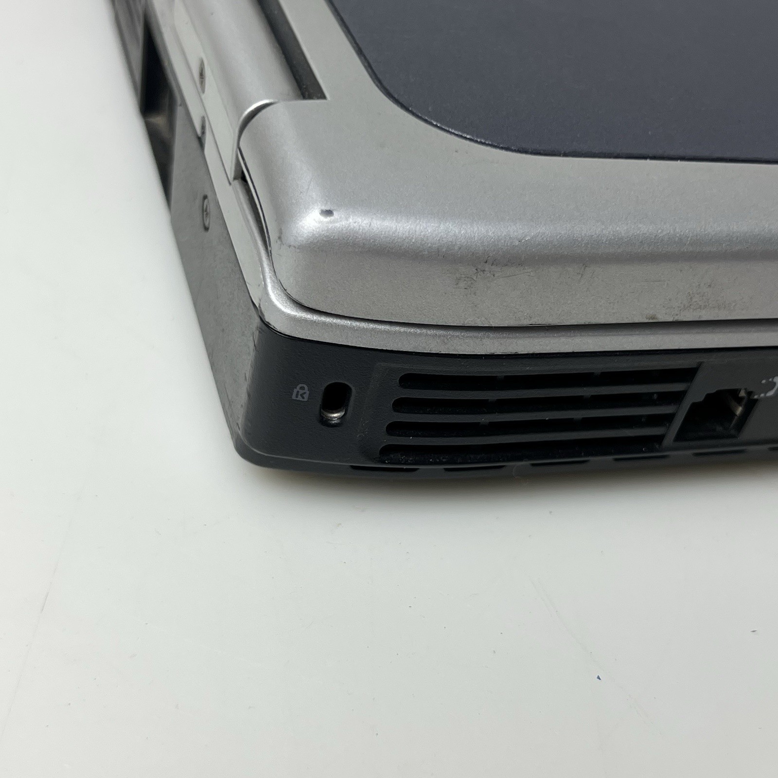 HP Pavilion ze5500 ze5575sr Laptop Pentium 4 XP 40GB IDE 256MB DVD Parts